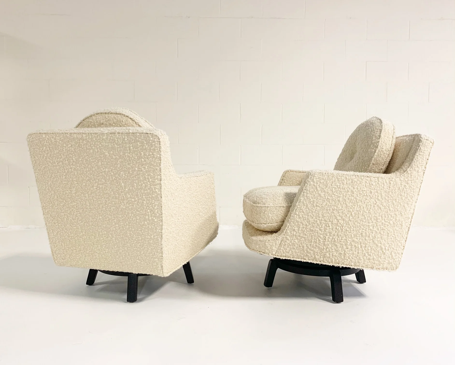 Model 5609 Swivel Lounge Chairs in Schumacher Boucle, Pair - Image 8