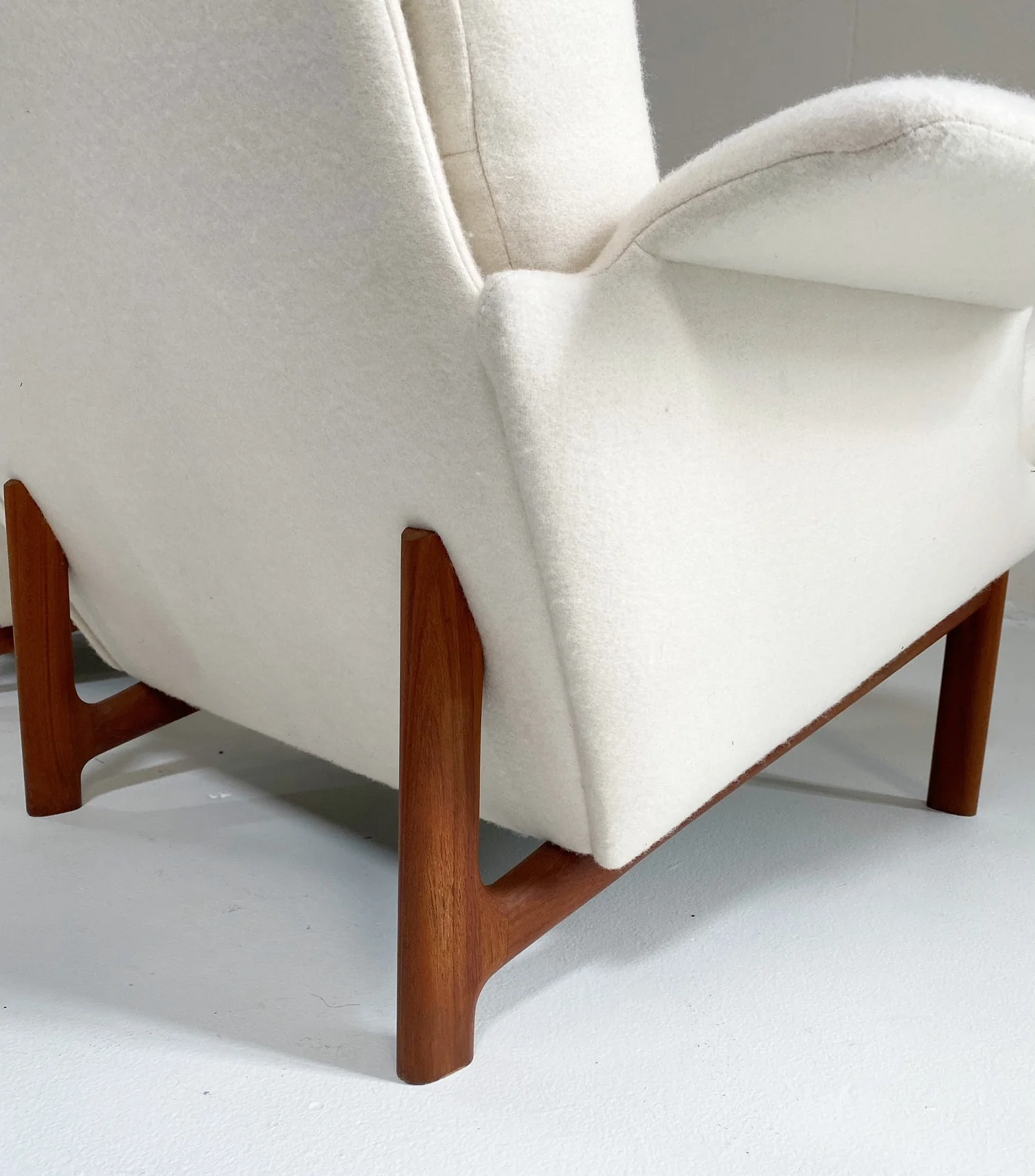 Adam Chairs in Wool Felt, Pair - Image 6