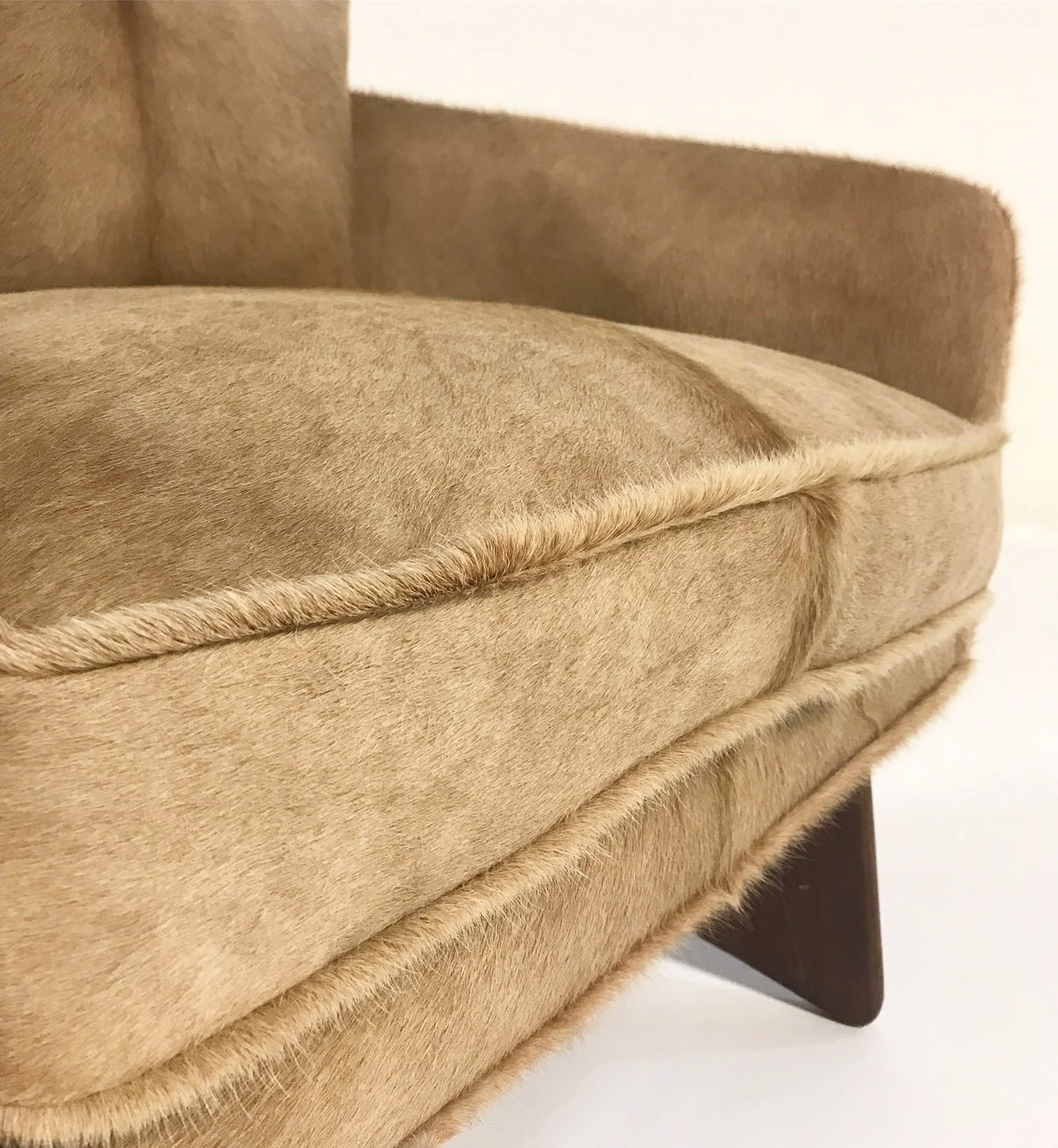 Lounge Chair in Brazilian Cowhide - Image 8