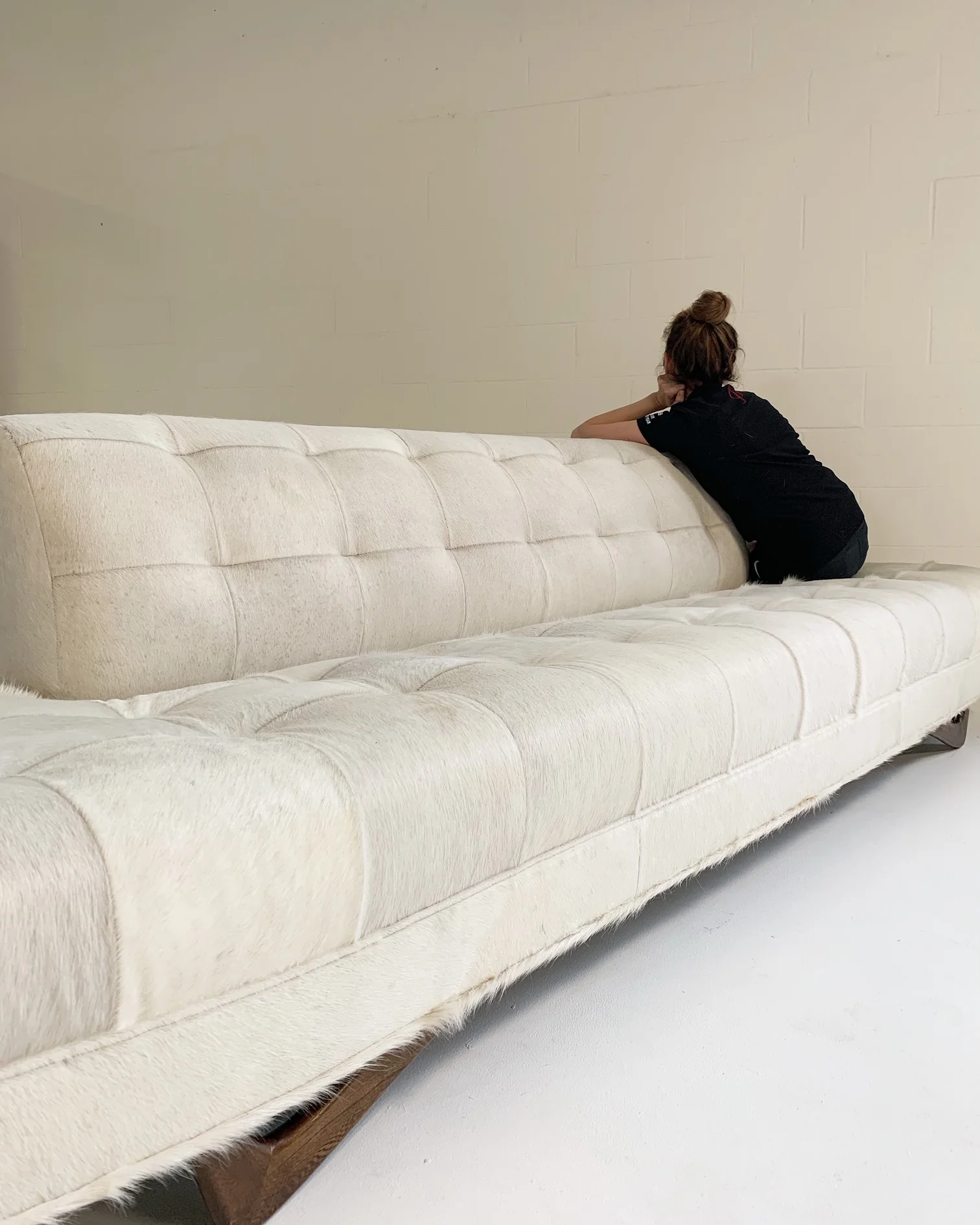 Sofa in Brazilian Cowhide - Image 6