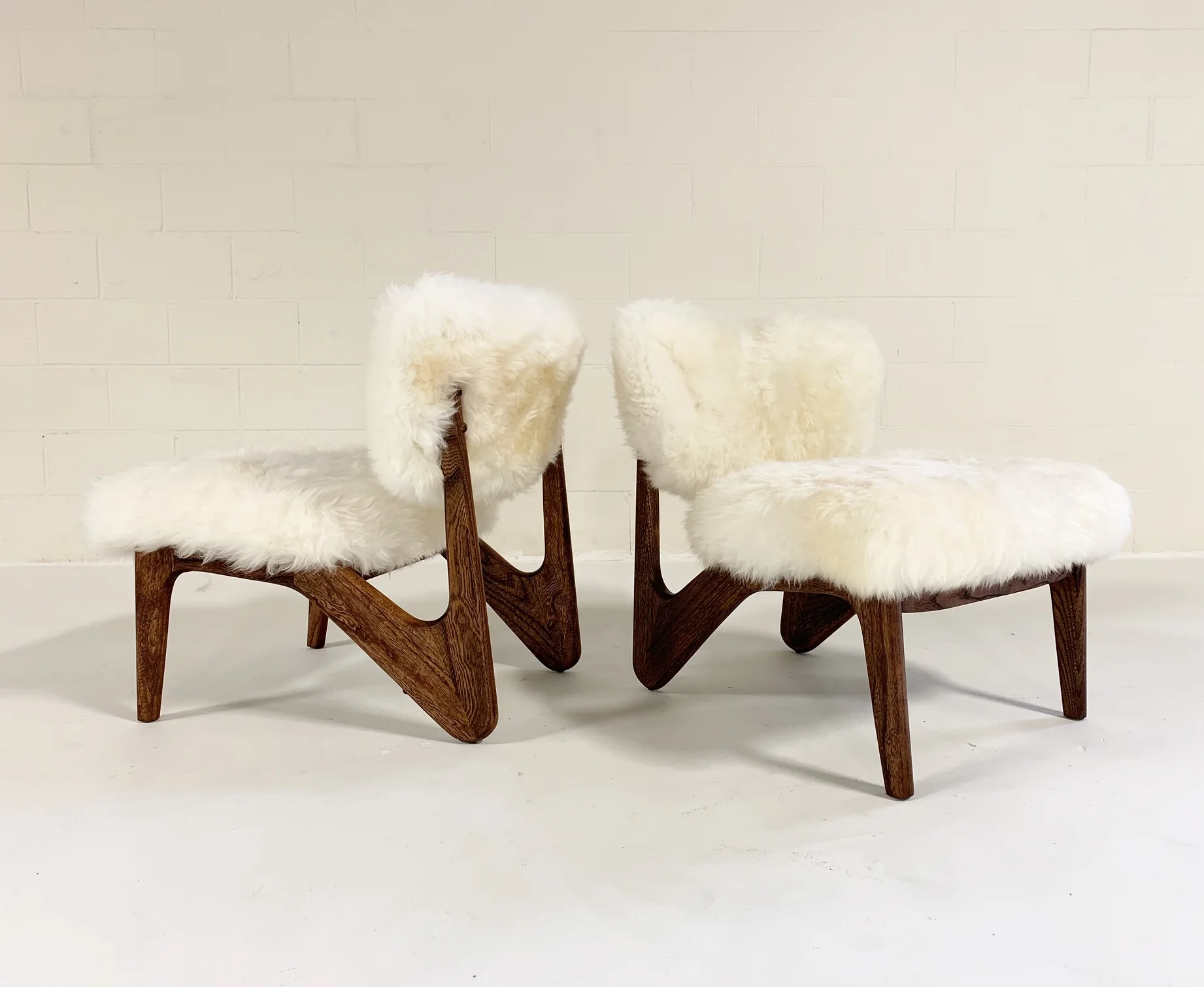Sculptural Chairs in Brazilian Sheepskin, pair - Image 4