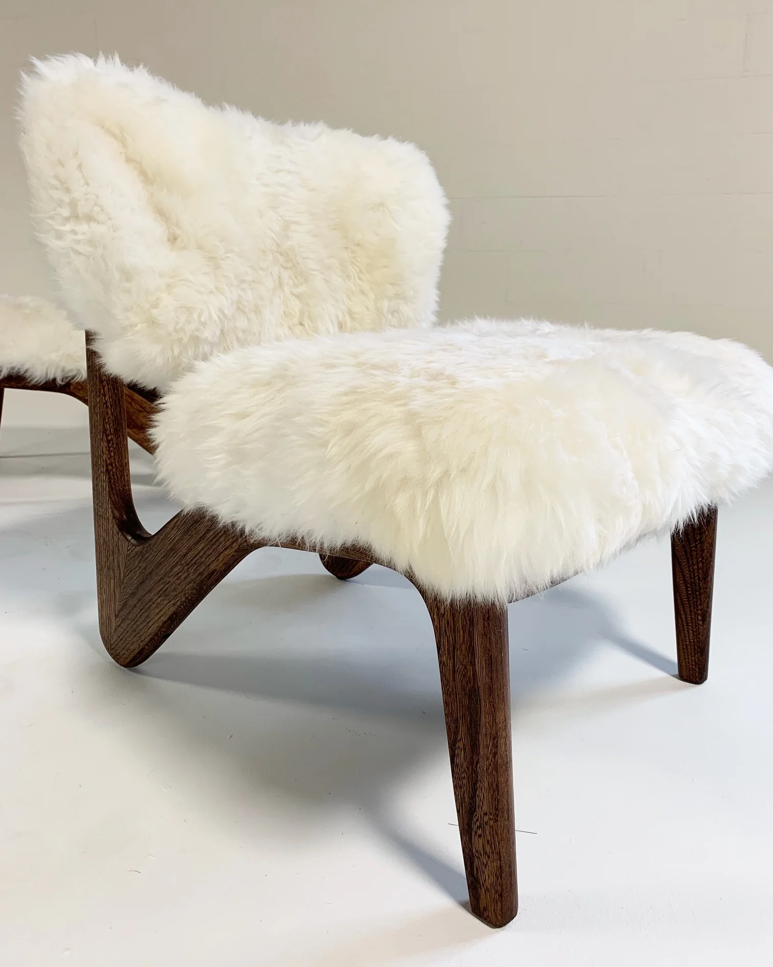 Sculptural Chairs in Brazilian Sheepskin, pair - Image 5