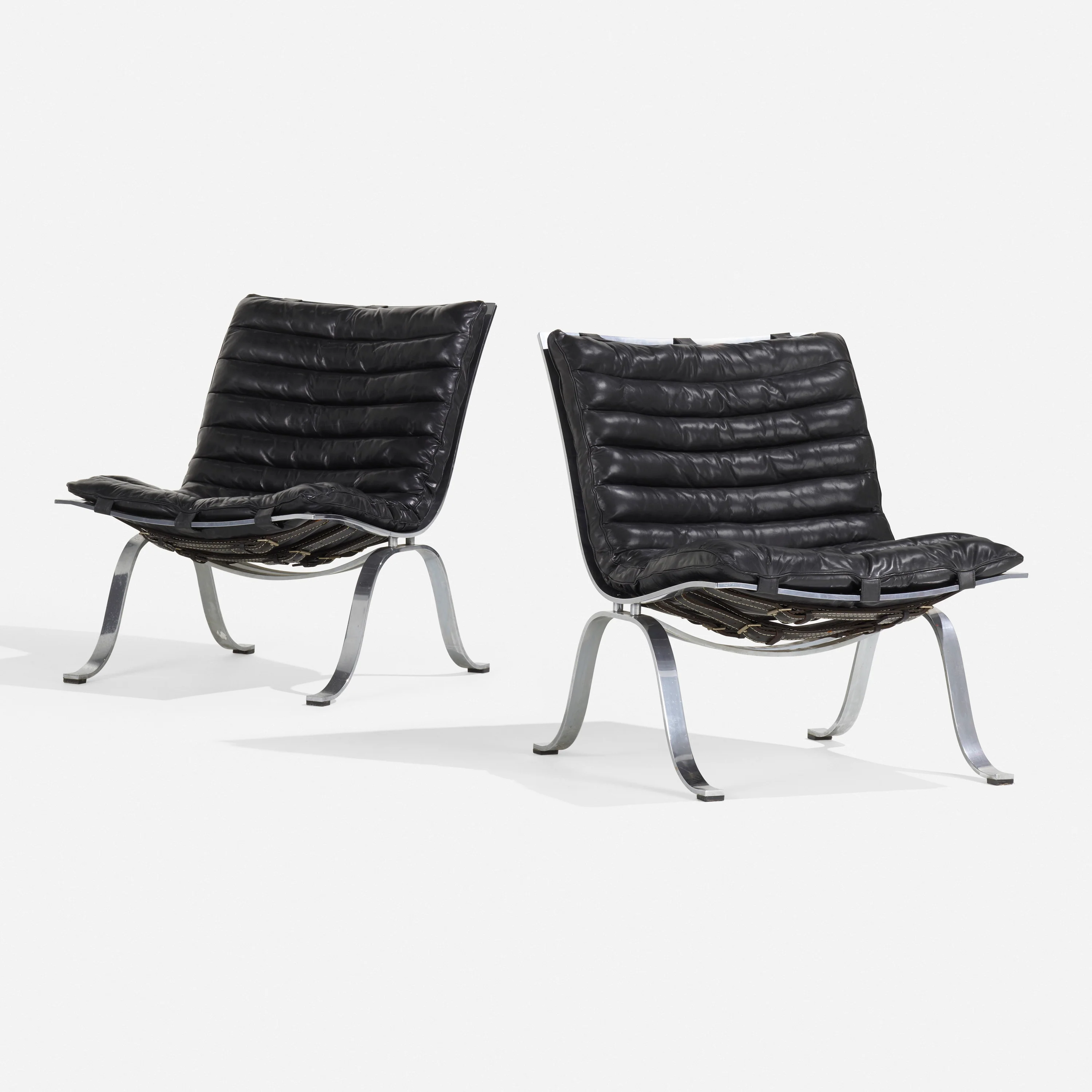 Ariet Lounge Chairs, Pair - Image 4