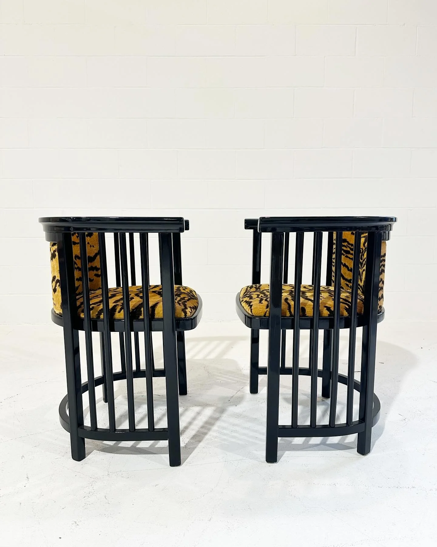 Armchairs in Luigi Bevilacqua Tigre Velvet, Pair - Image 7
