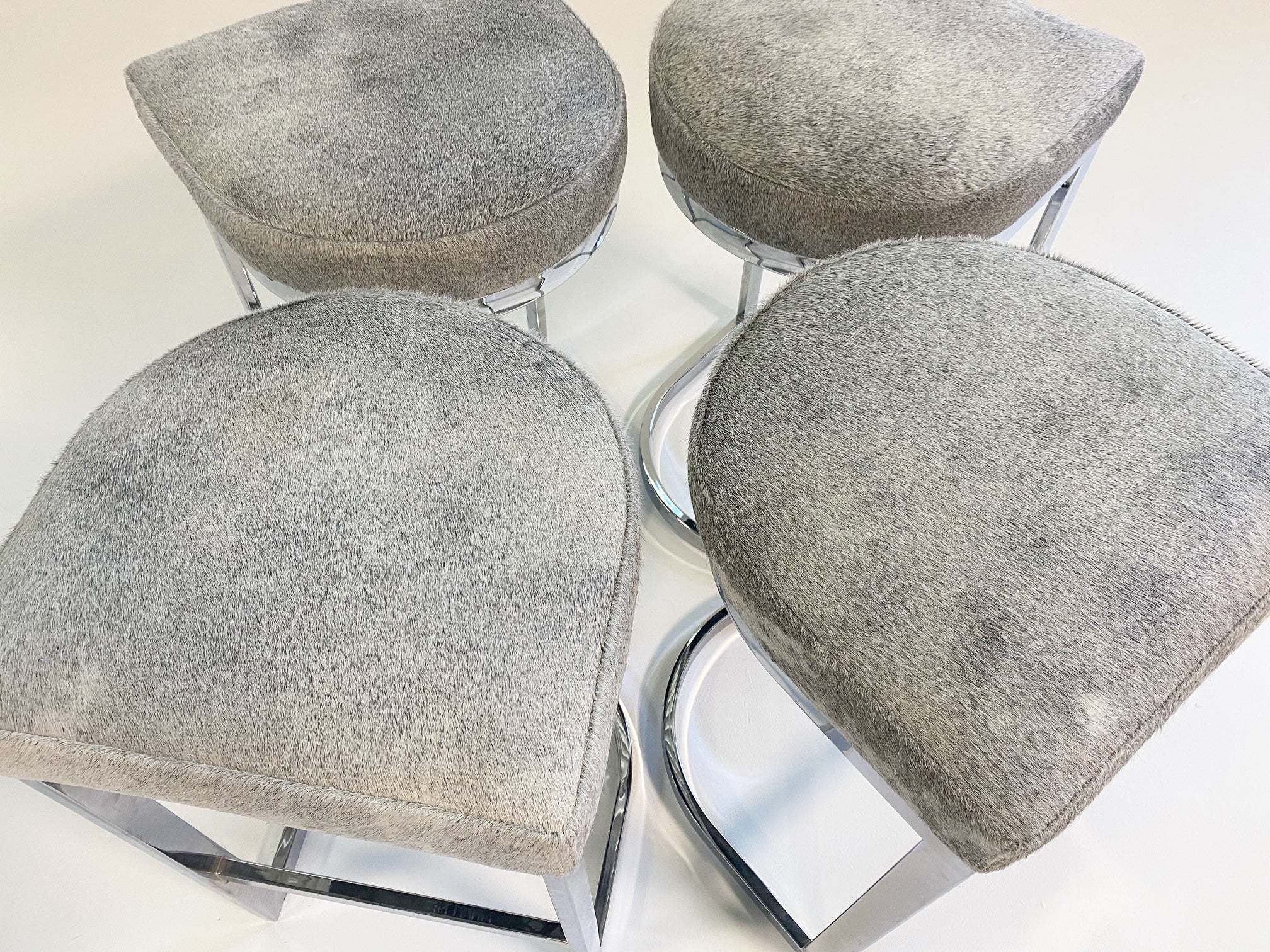 Bar Stools in Brazilian Cowhide, set of 4 - Image 2
