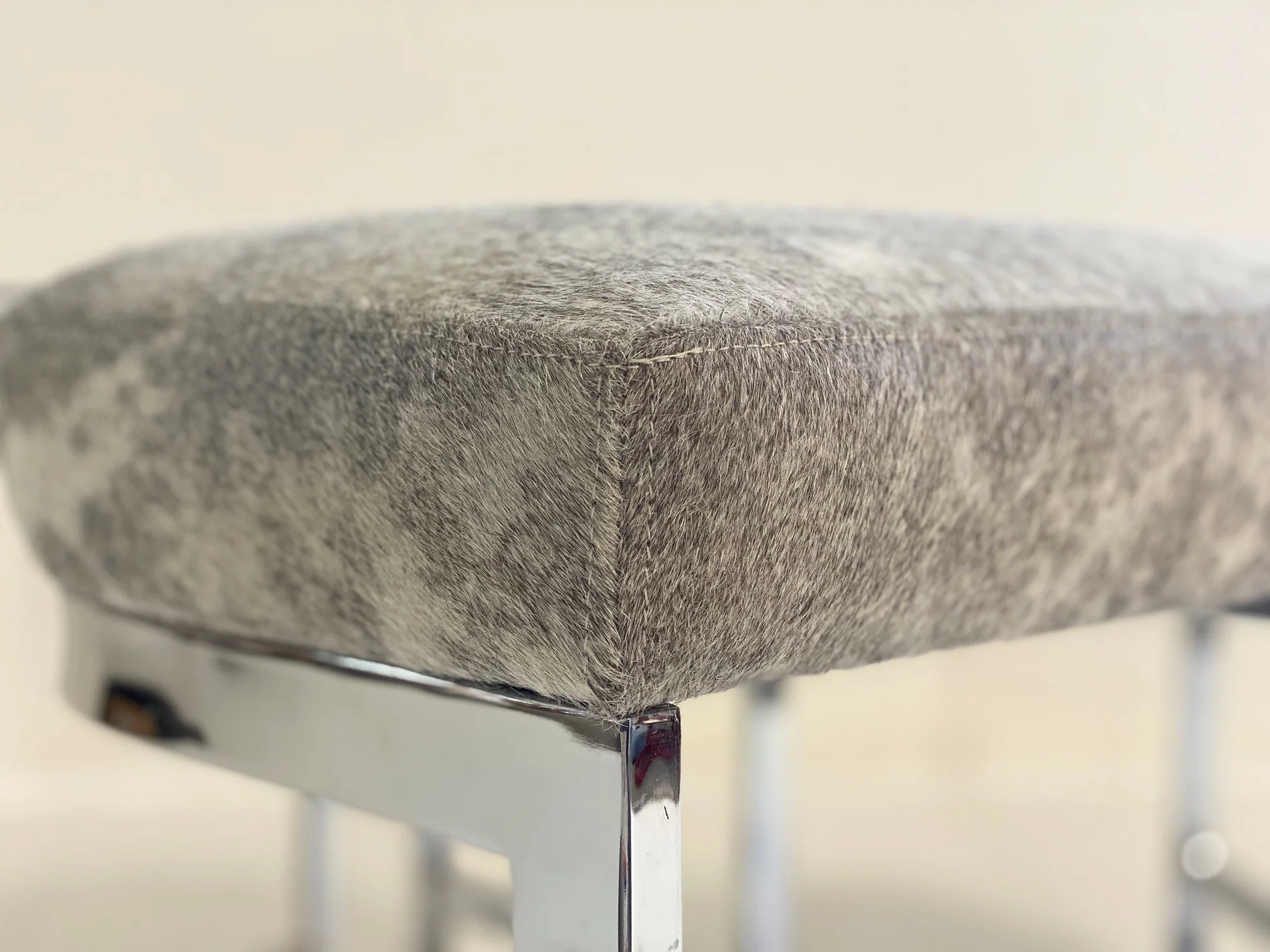 Bar Stools in Brazilian Cowhide, set of 4 - Image 7