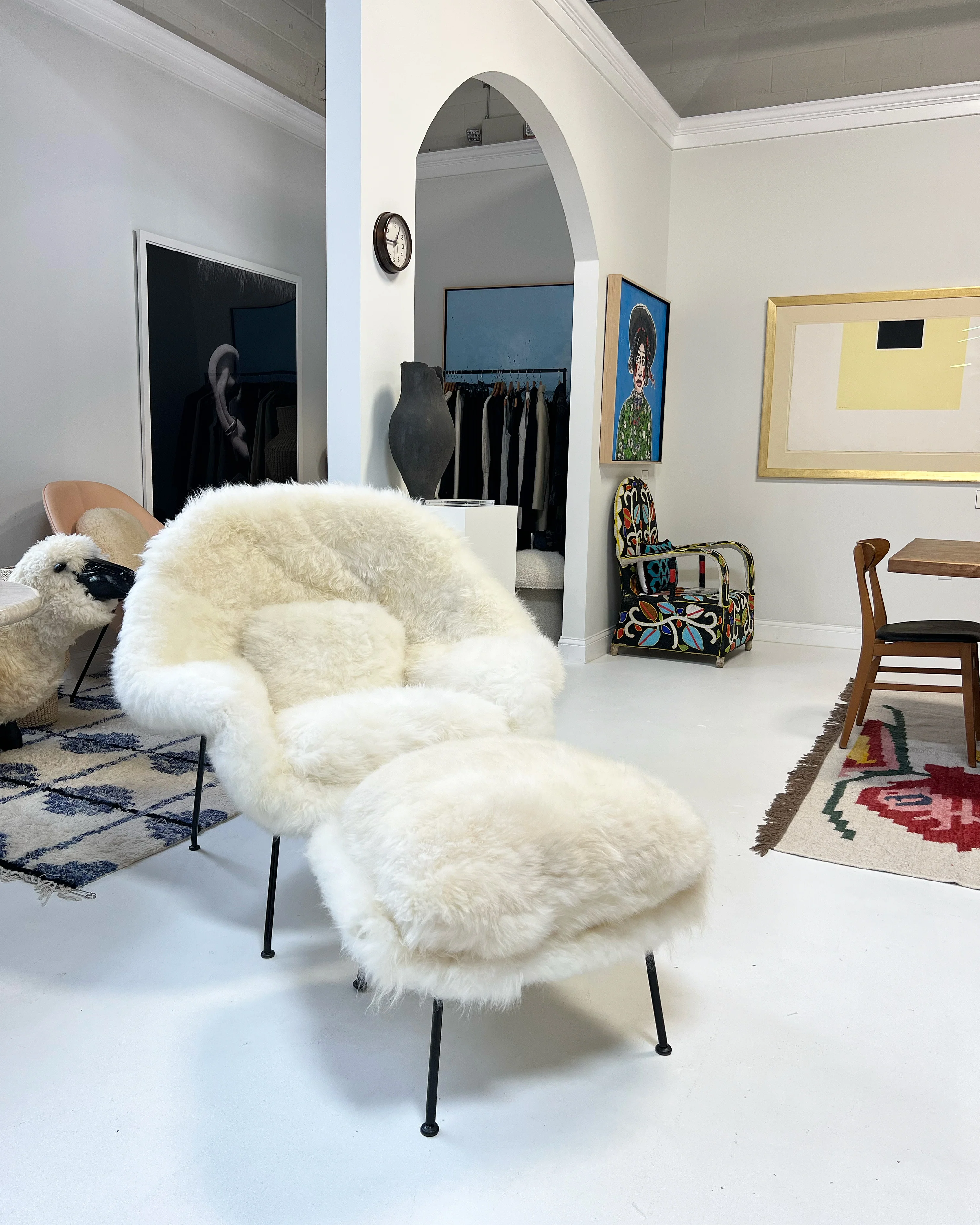 Bespoke Womb Chair and Ottoman in Natural Cashmere - Image 10