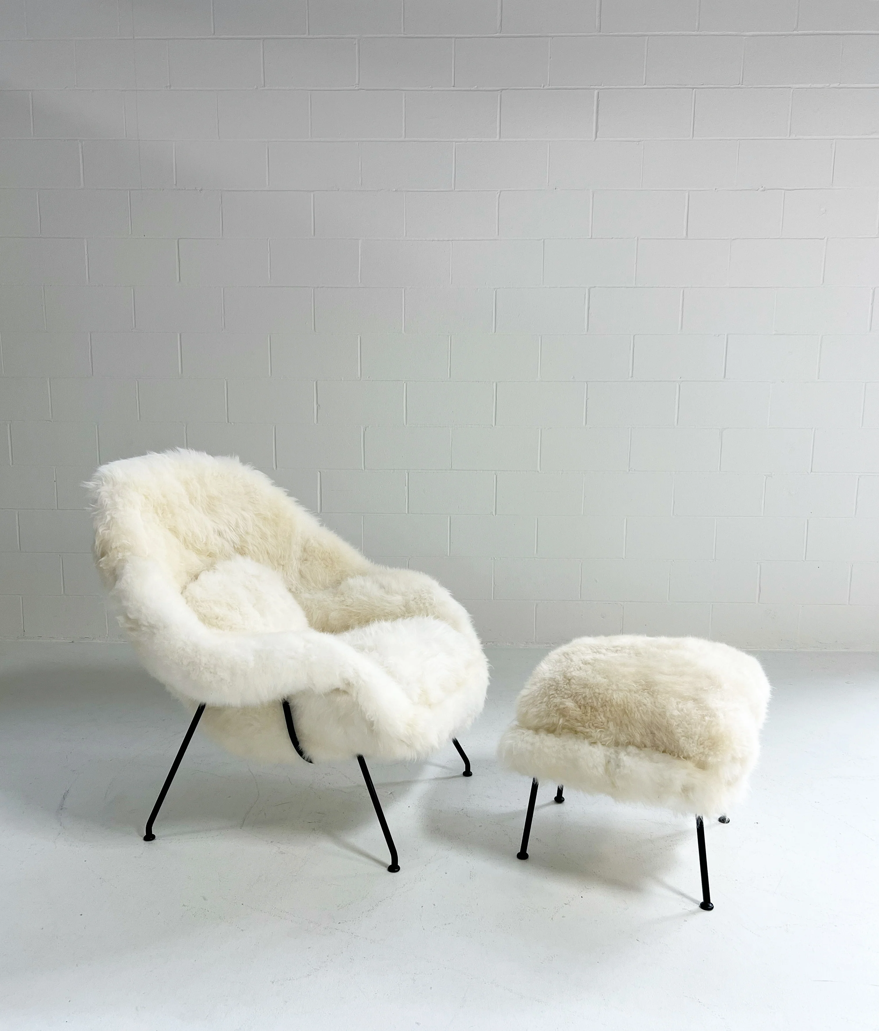 Bespoke Womb Chair and Ottoman in Natural Cashmere - Image 4