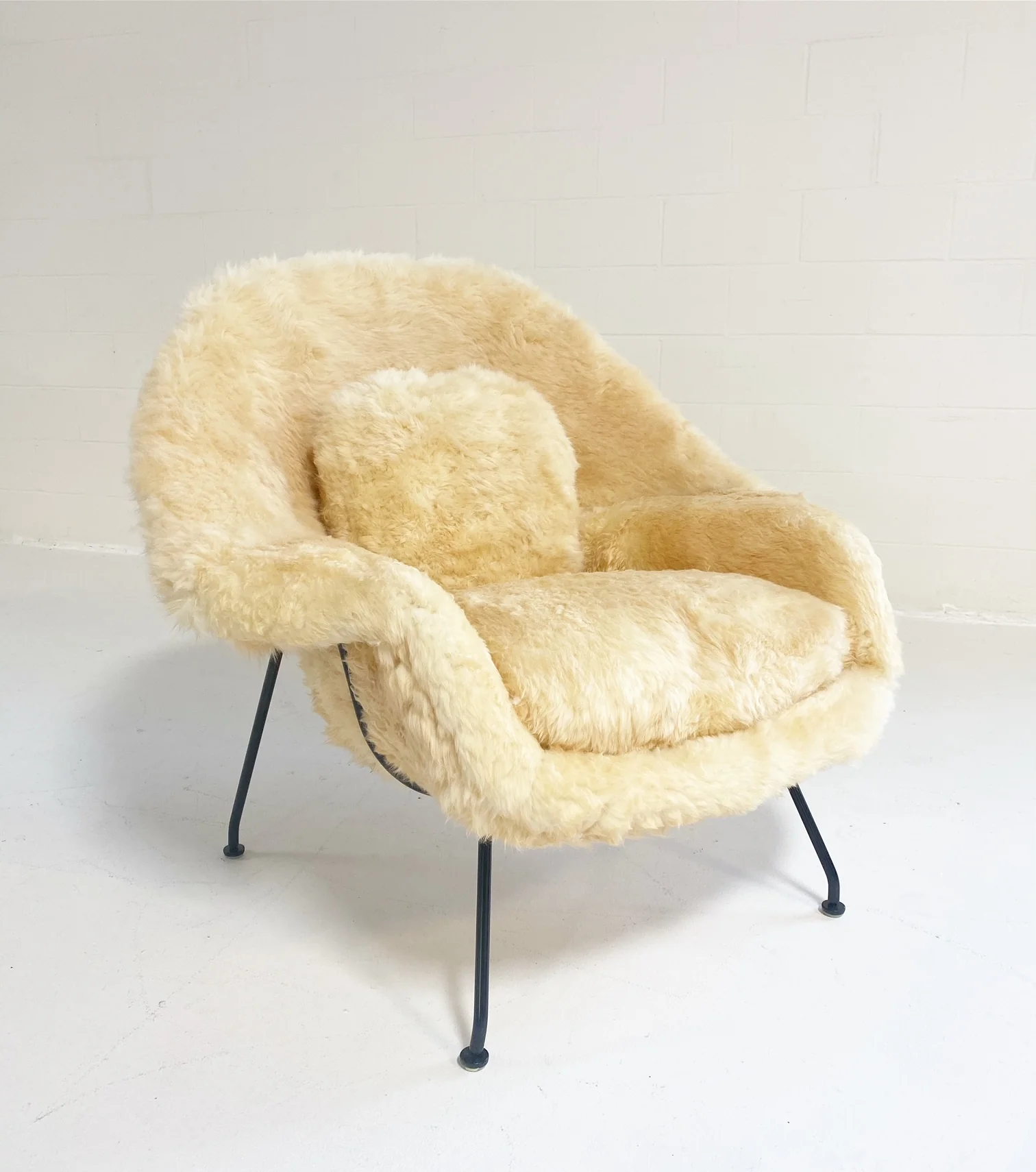 Bespoke Womb Chair and Ottoman in Texas Sheepskin - Image 12