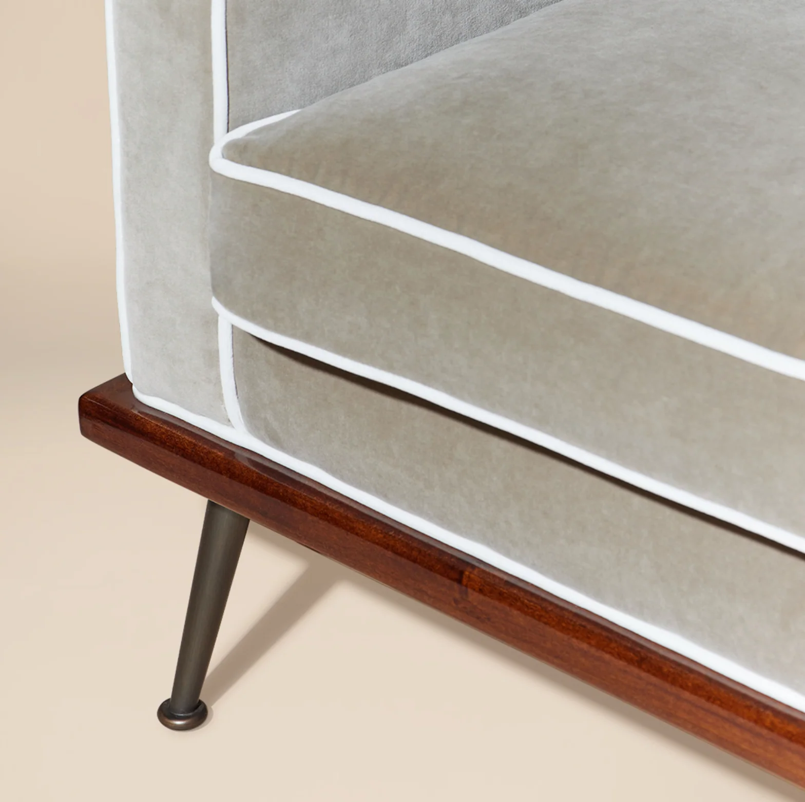 Beverly Sofa - Arms - Image 3