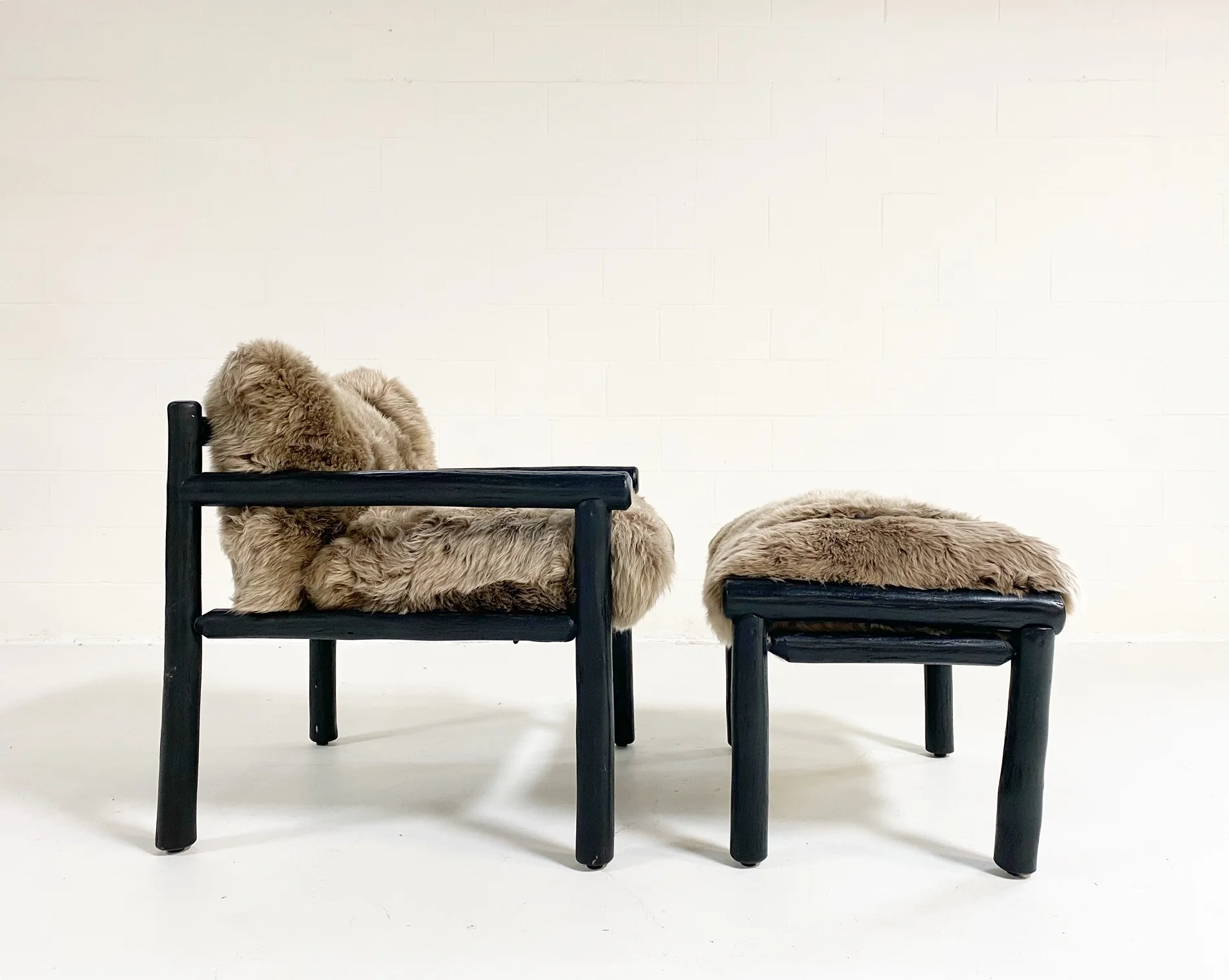 Black Butte Chair and Ottoman with Sheepskin Cushions - Image 3