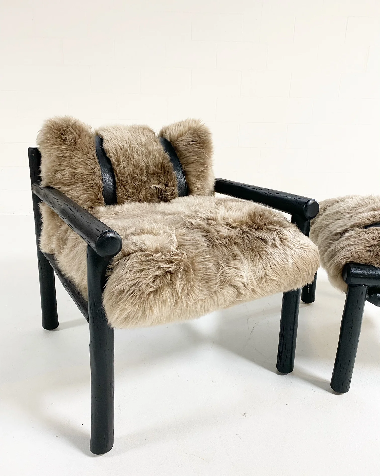 Black Butte Chair and Ottoman with Sheepskin Cushions - Image 4