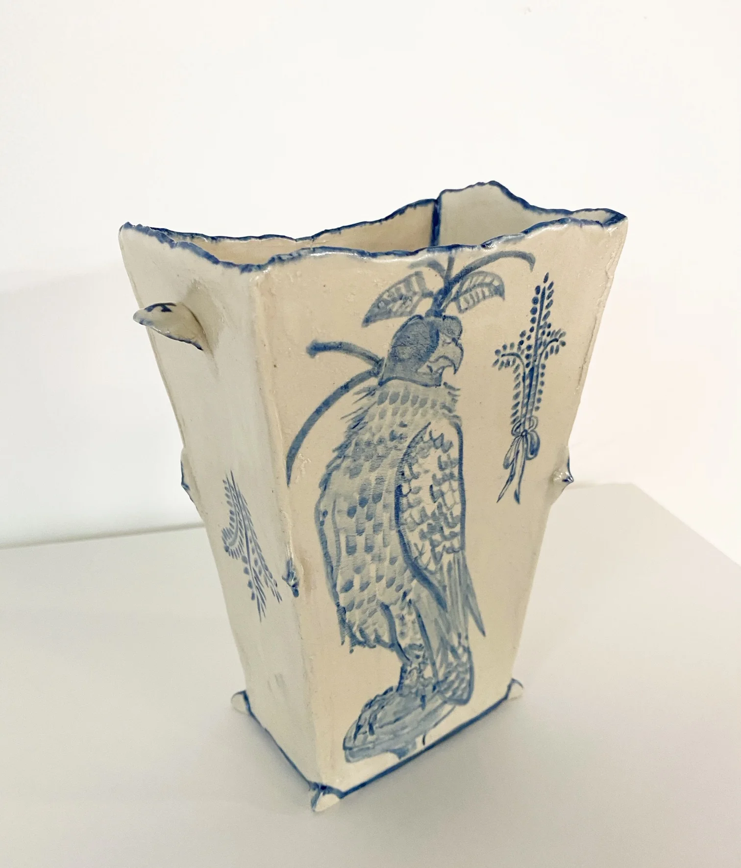 Blind Trust Hooded Falcon Vase - Image 5