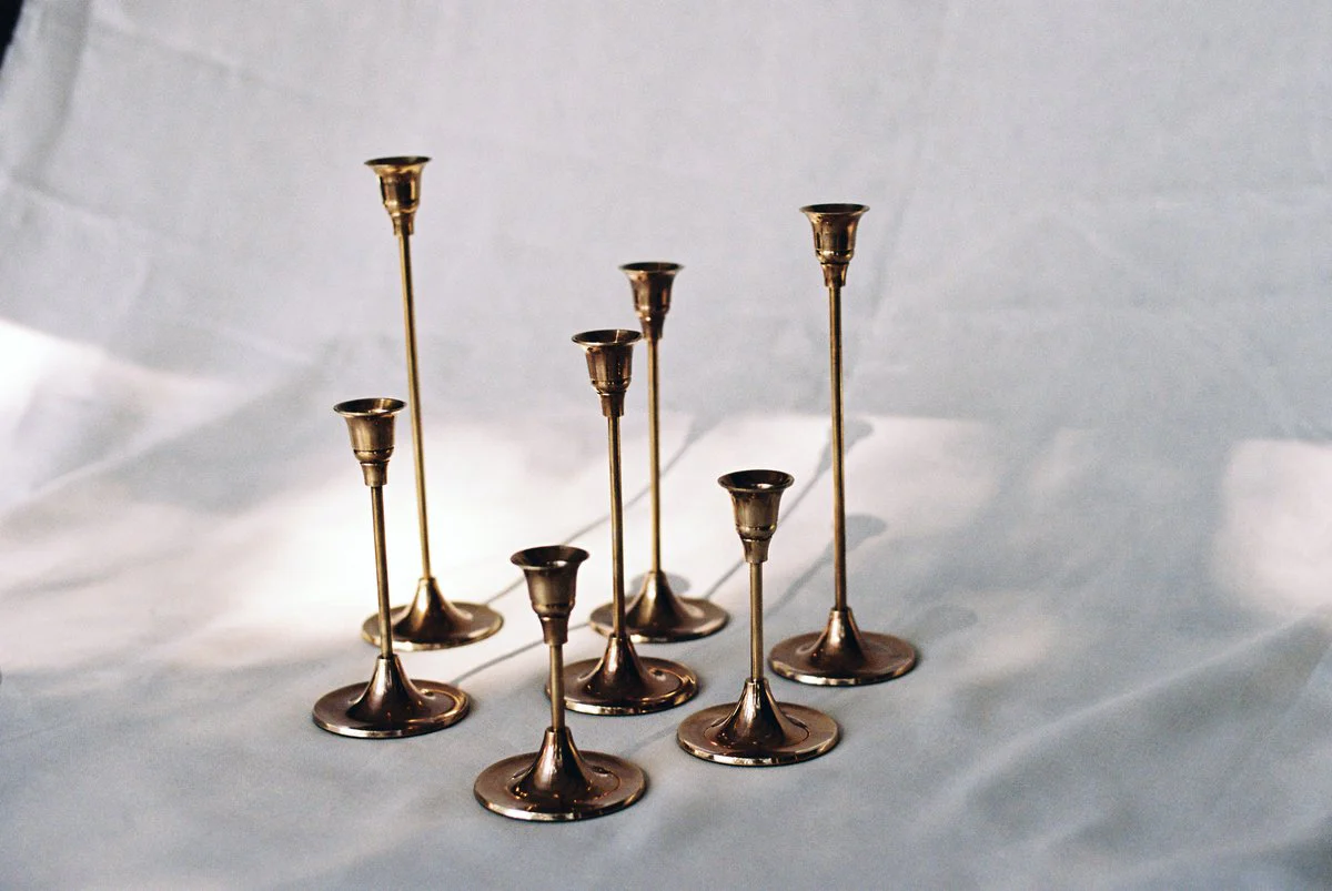 Candlesticks of Various Sizes, Set of 7 - Brass - Image 11