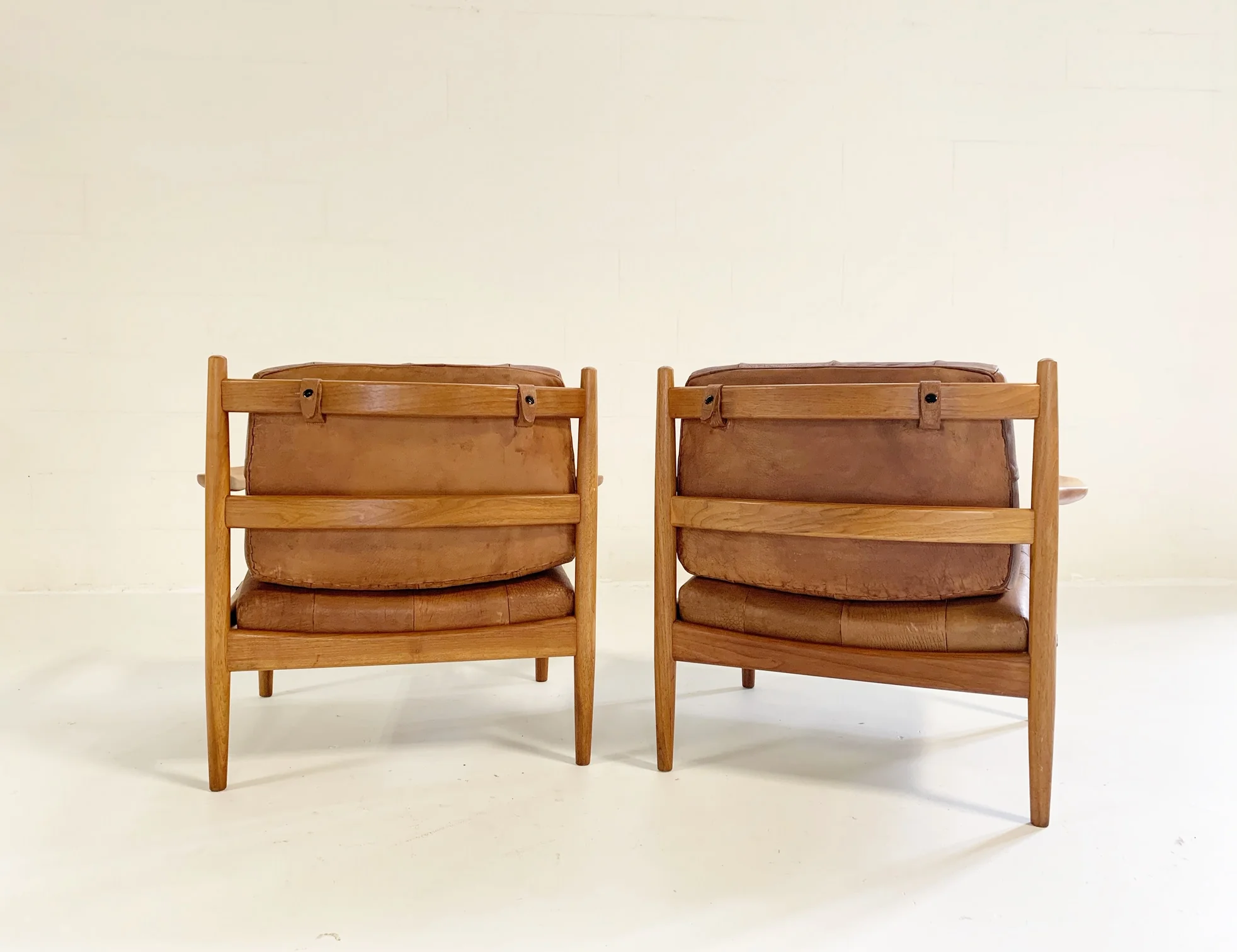 Lacko Lounge Chairs in Buffalo Hide - Image 6