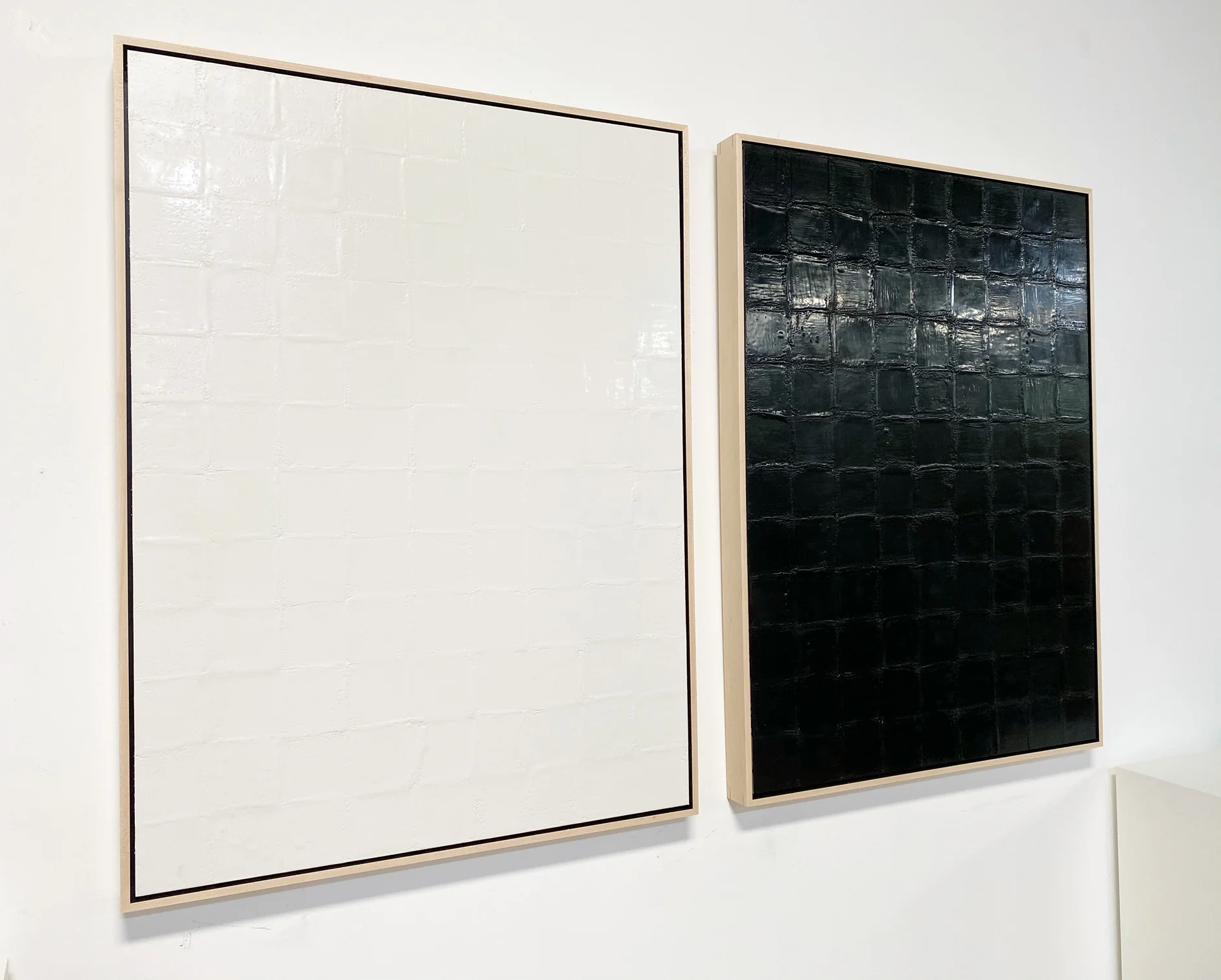 BV, Black - Image 7