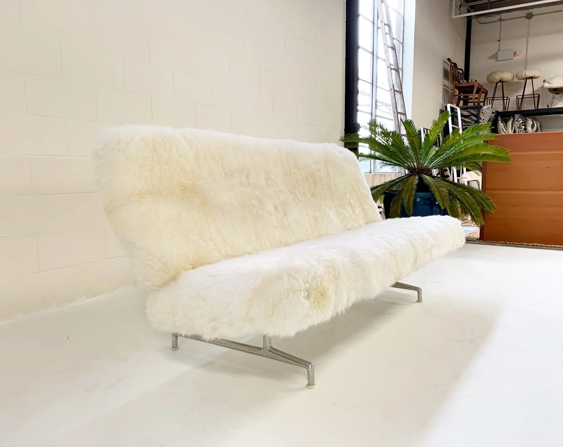 Model 3473 Sofa in Brazilian Sheepskin - Image 2