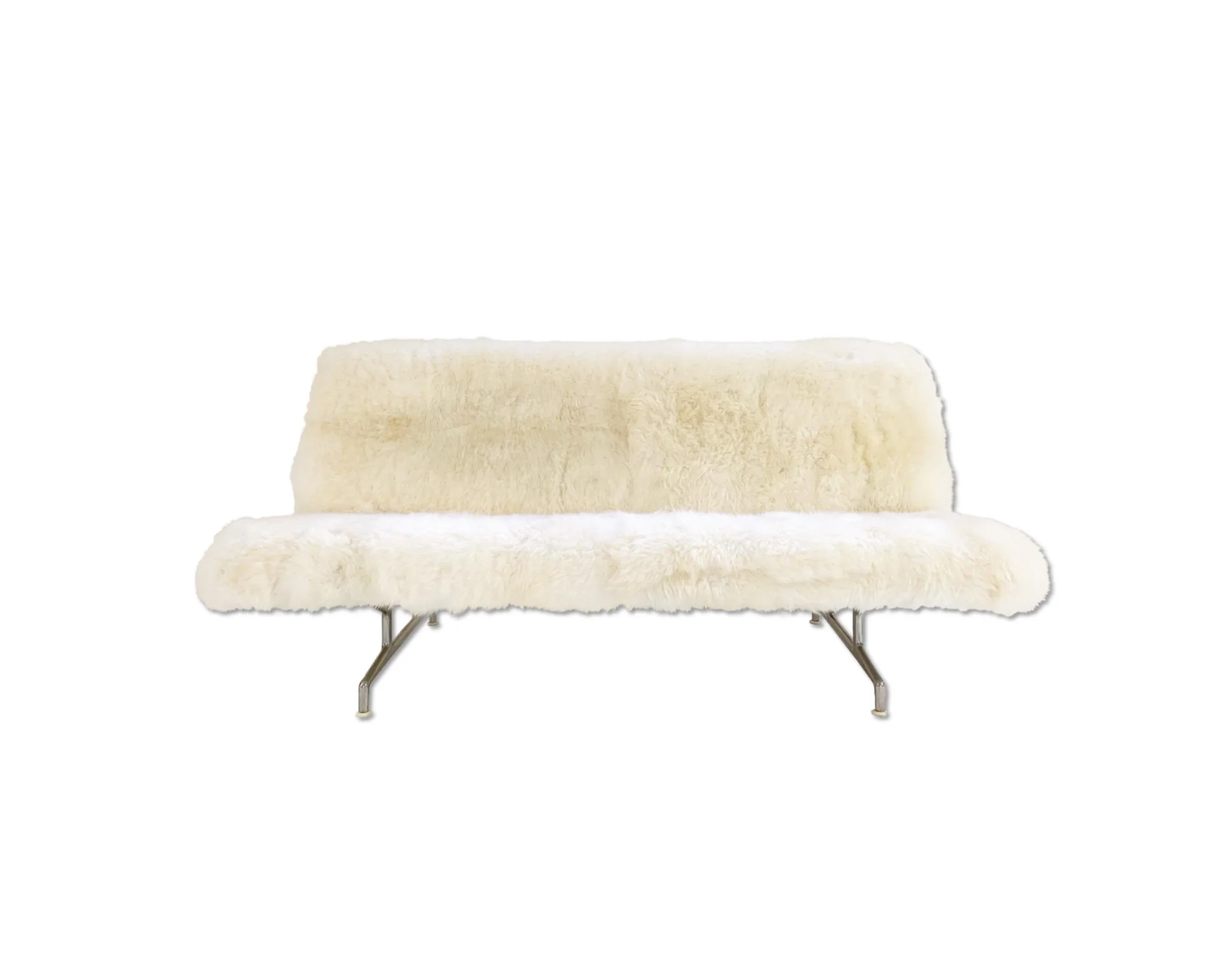 Model 3473 Sofa in Brazilian Sheepskin - Image 9