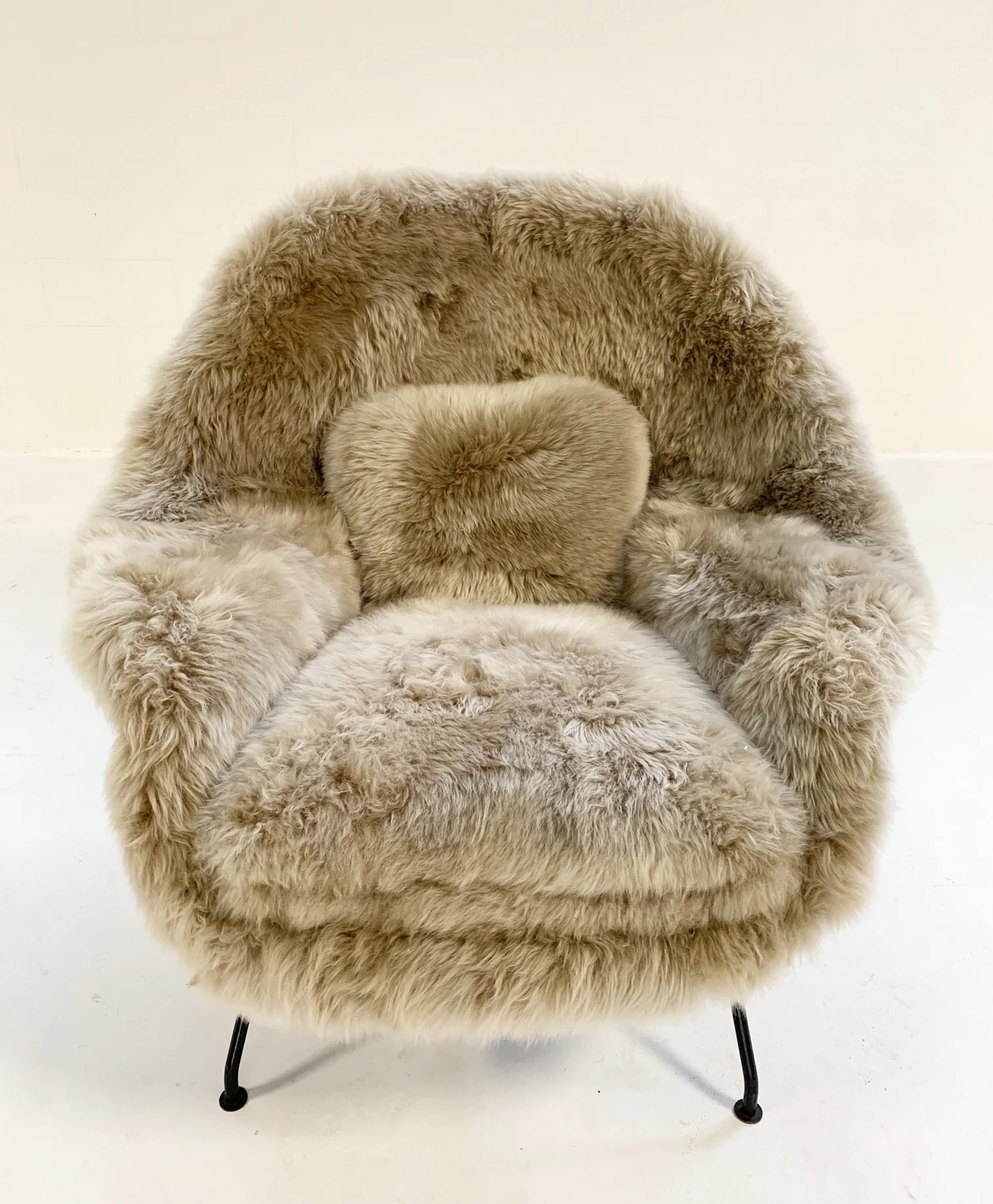 Bespoke Womb Chair and Ottoman in New Zealand Sheepskin - Image 8
