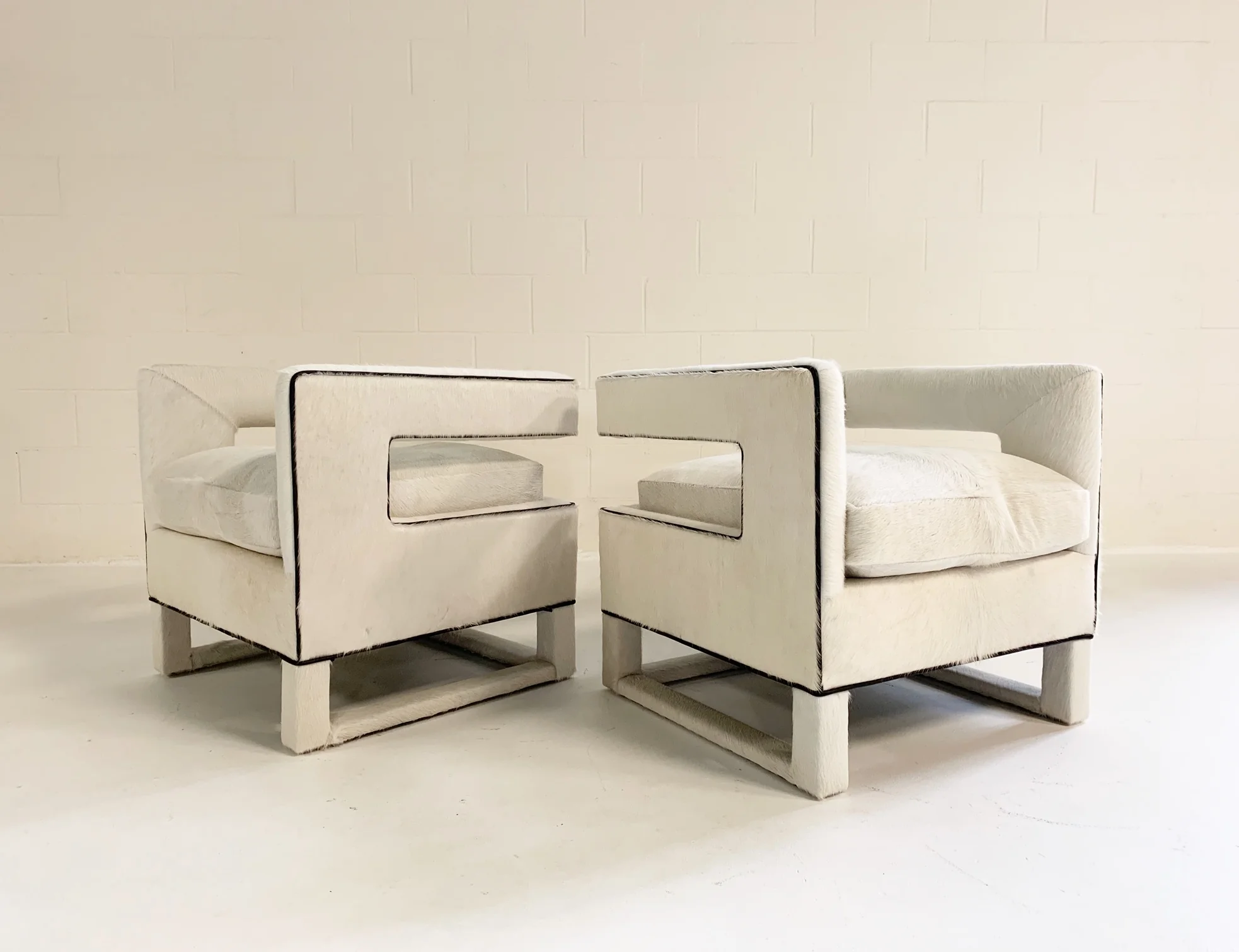 Cube Chairs in Brazilian Cowhide, pair - Image 3