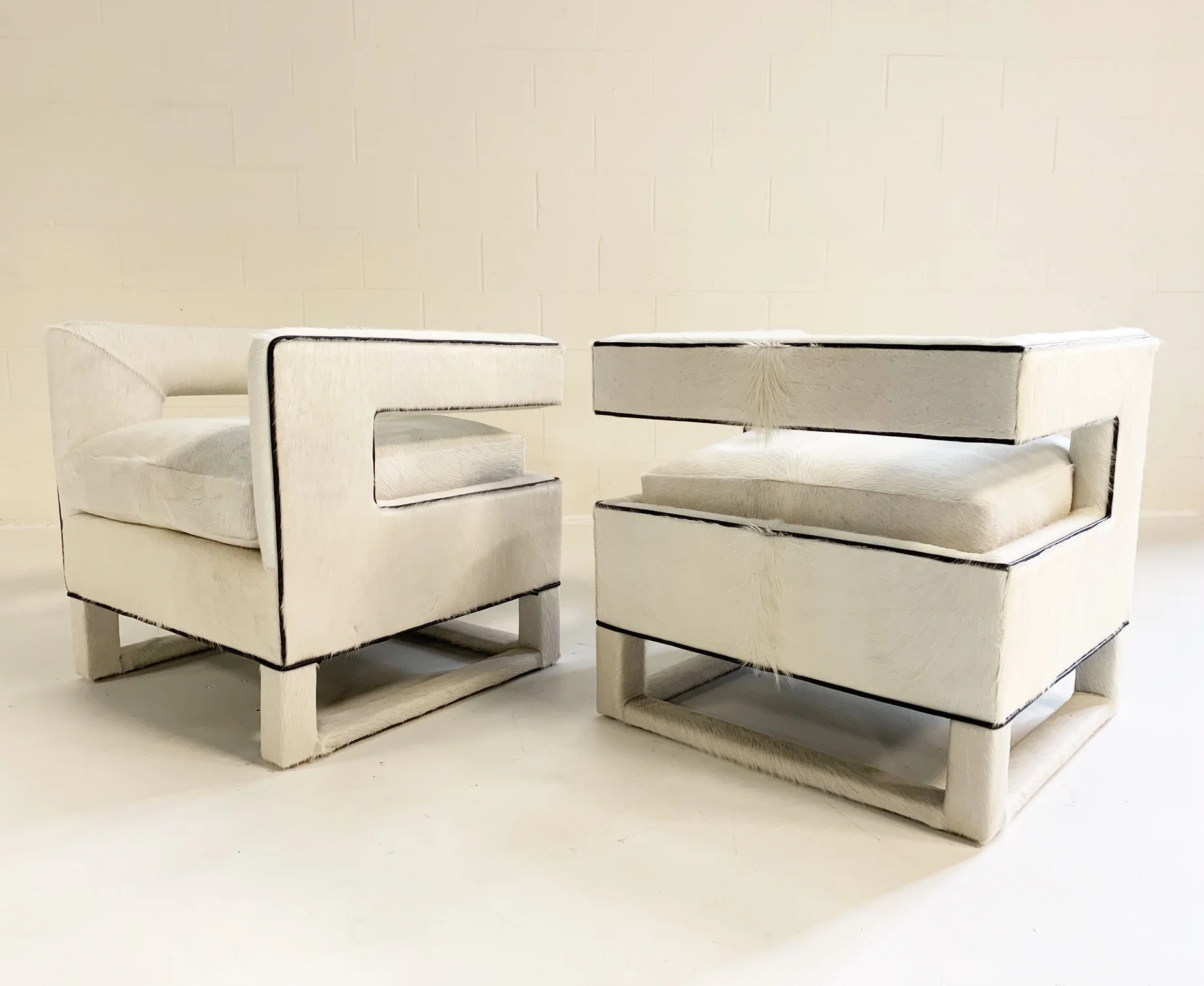 Cube Chairs in Brazilian Cowhide, pair - Image 5