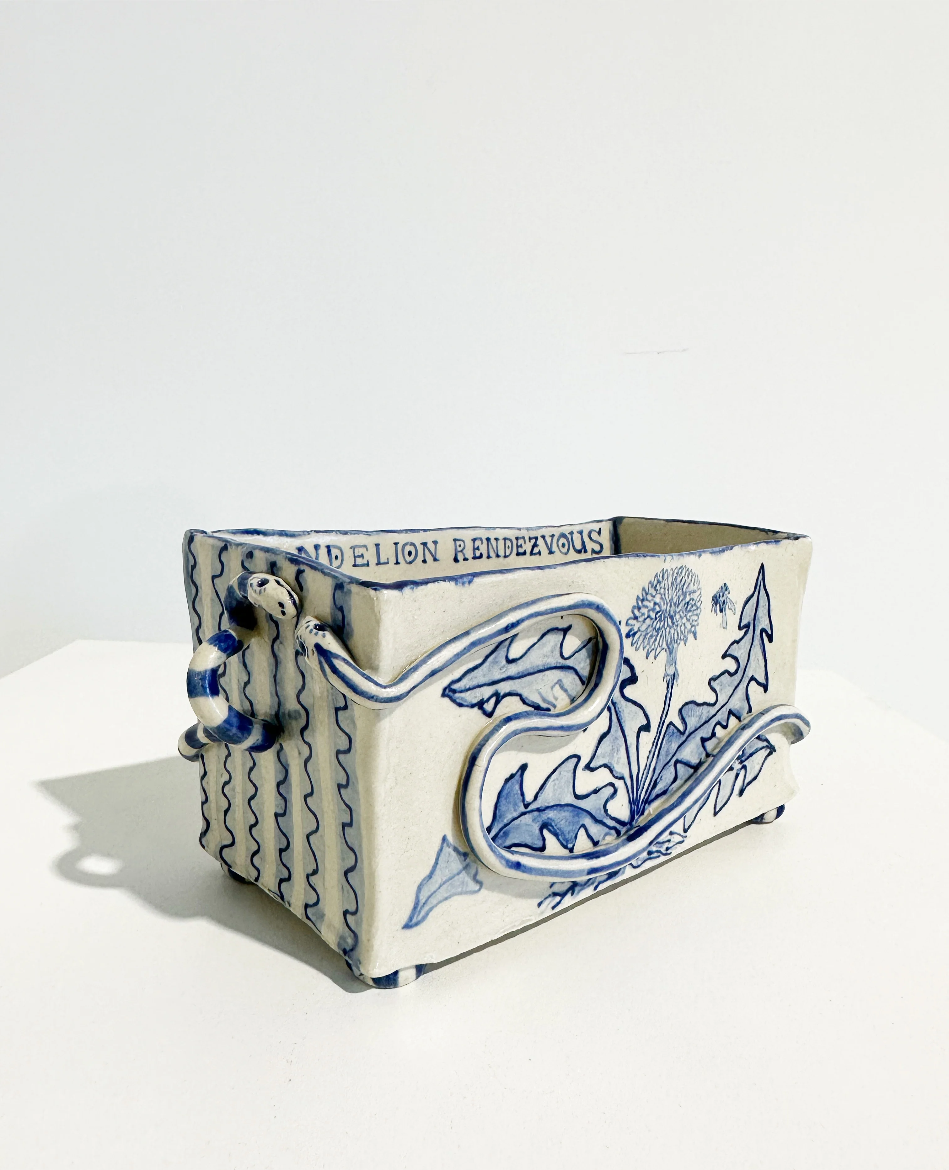 Dandelion Rendezvous Vase - Image 4
