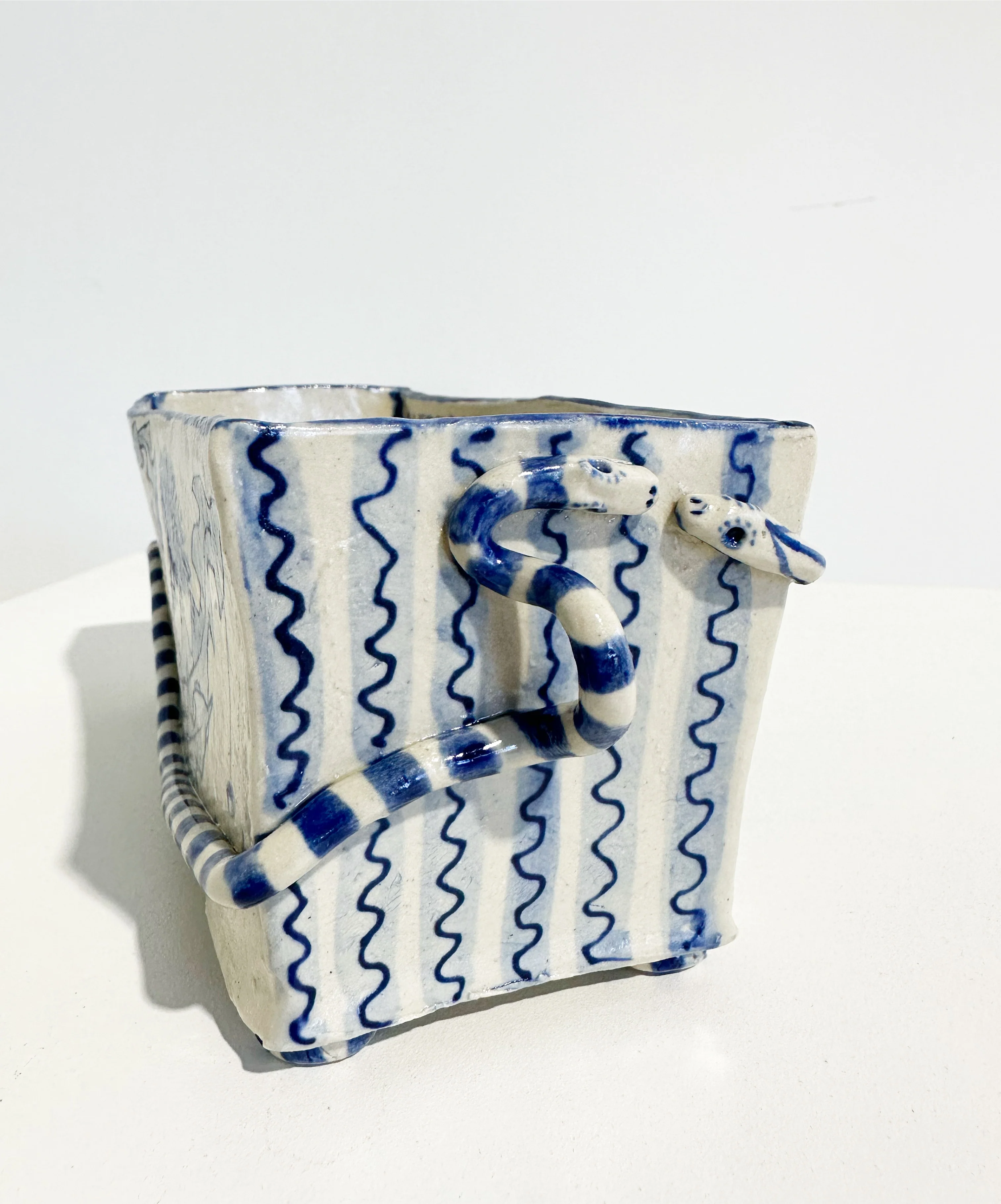 Dandelion Rendezvous Vase - Image 5