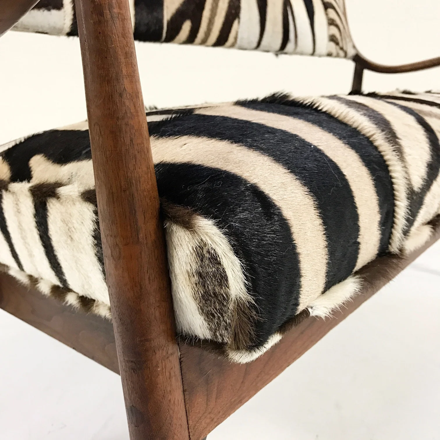 Danish Style Settee in Zebra Hide - Image 5