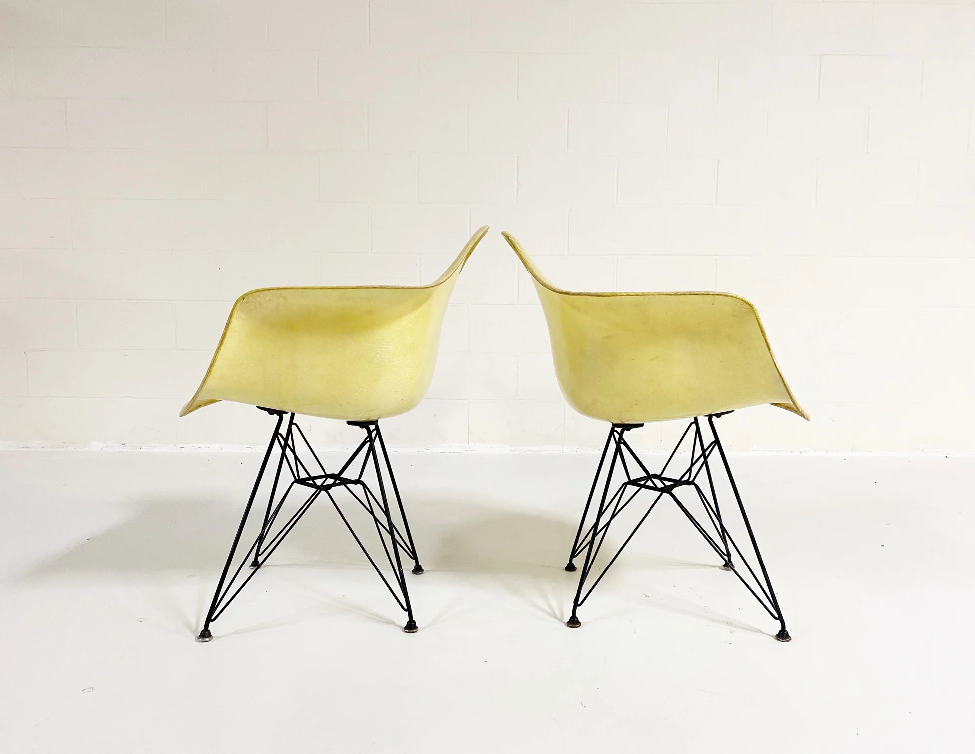 DAR Armchairs, Pair - Image 3