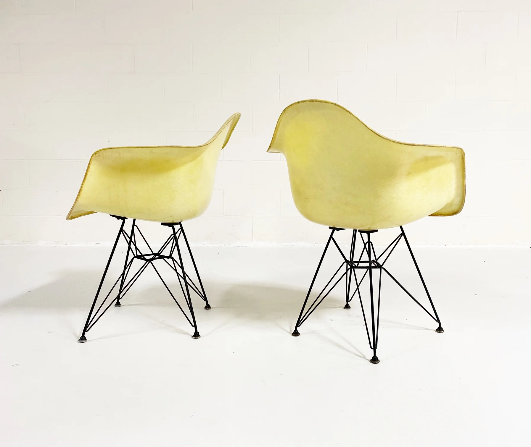 DAR Armchairs, Pair - Image 4