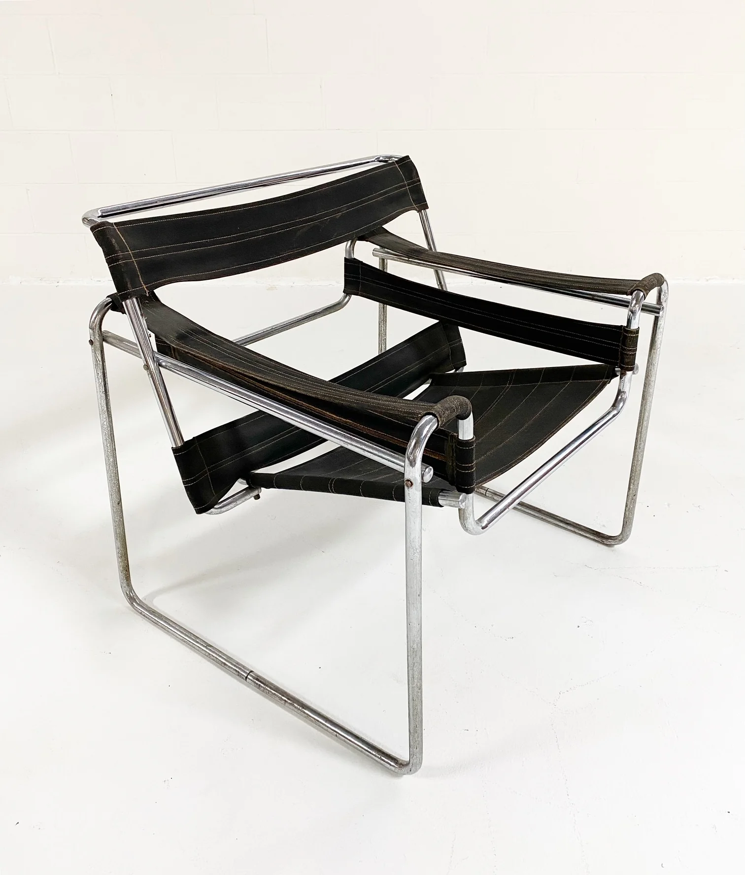Early Canvas Model B3 "Wassily" Chair, Black Eisengarn Canvas - Image 4