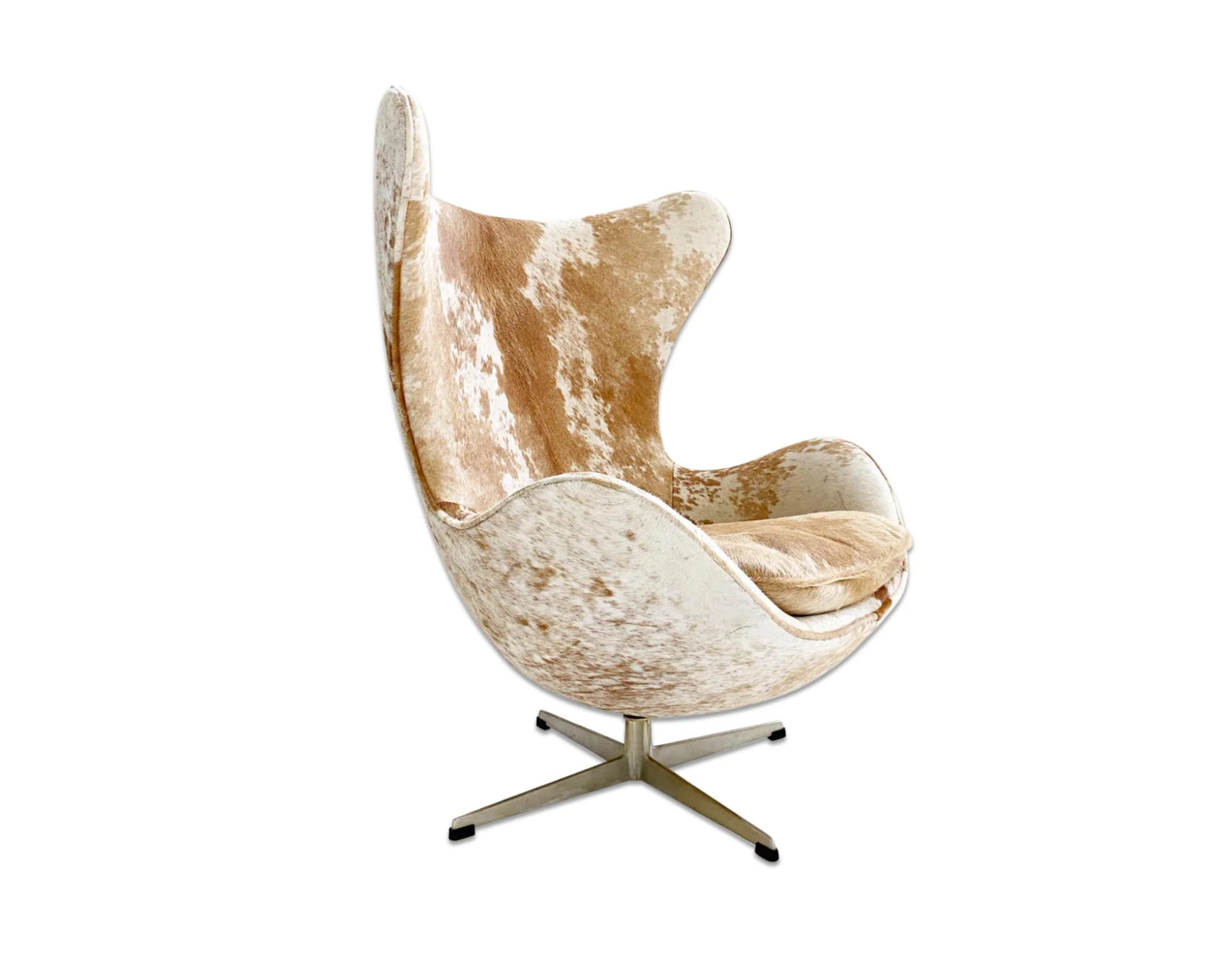 Egg Chair in Brazilian Cowhide - Image 3