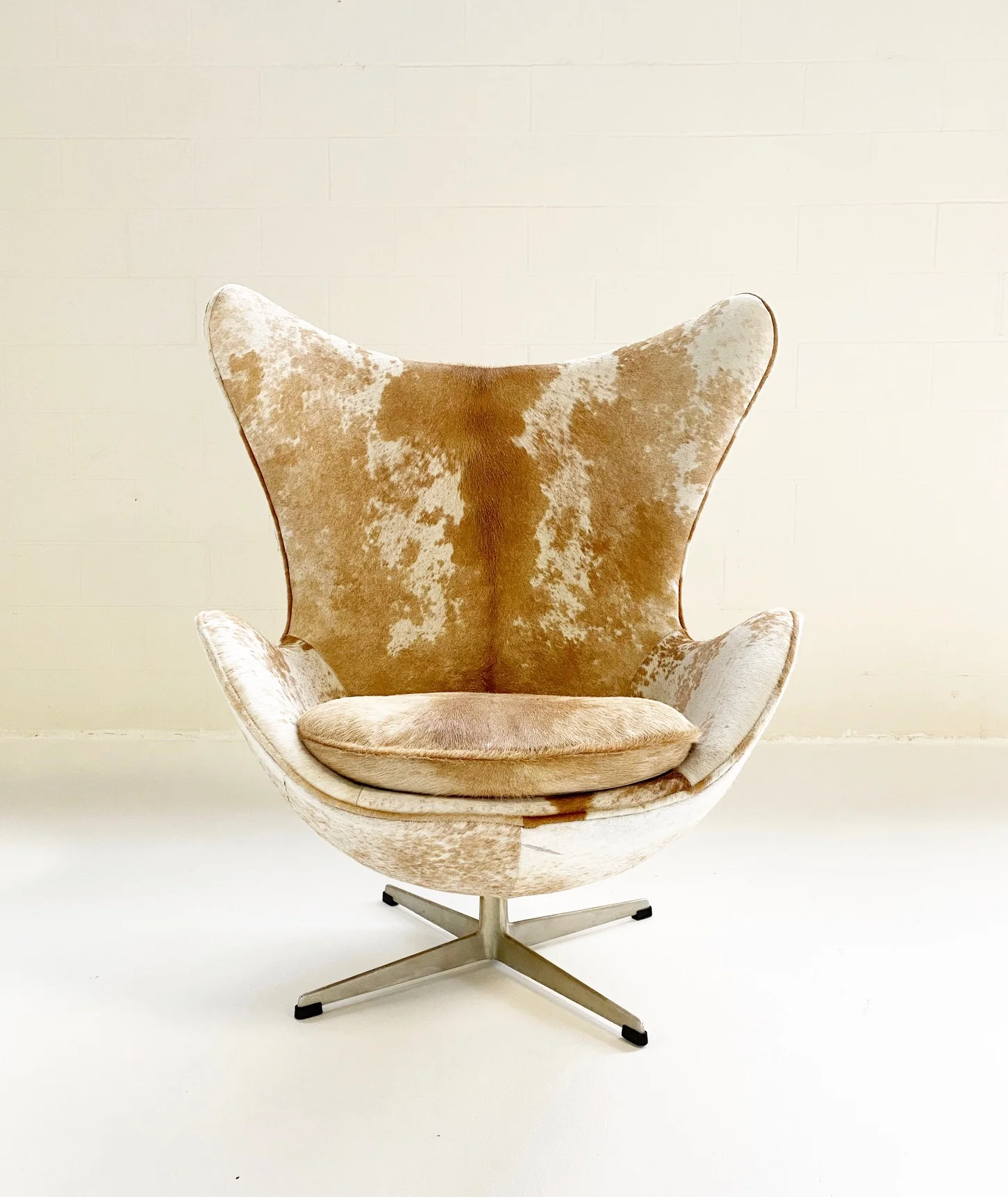 Egg Chair in Brazilian Cowhide - Image 8