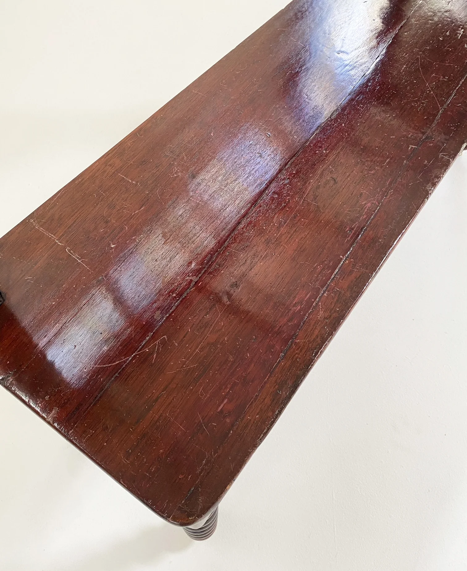 English Bobbin-Turned Mahogany Hall Bench - Image 3