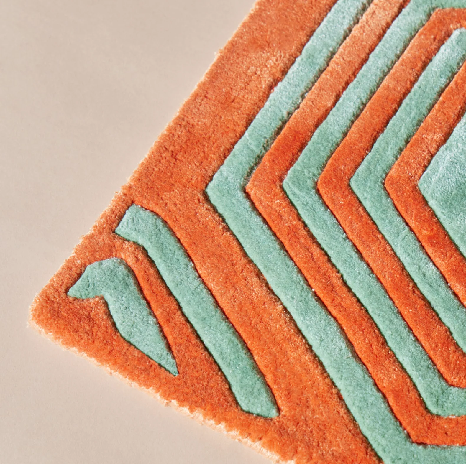 Esagono Rug - Image 3