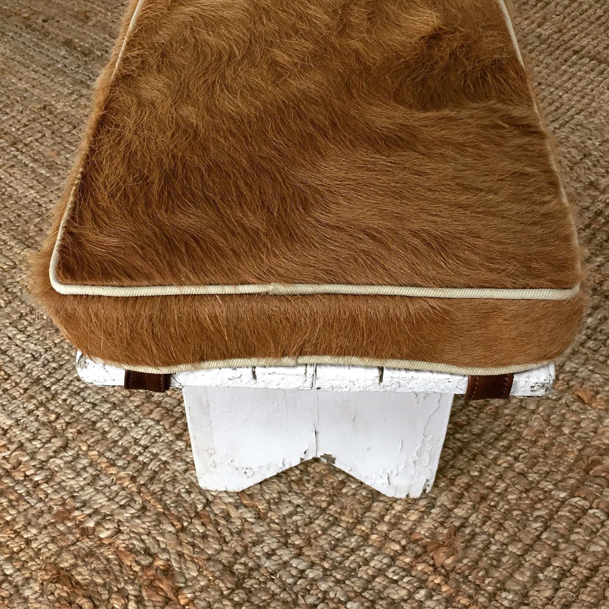 Farmhouse Bench with Cowhide Cushion - Image 6