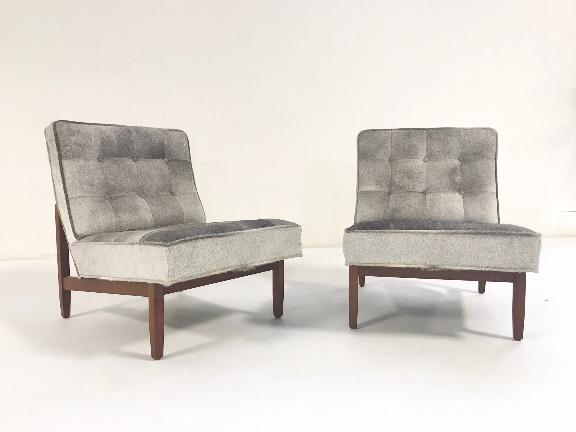 Lounge Chairs in Brazilian Cowhide, pair - Image 12