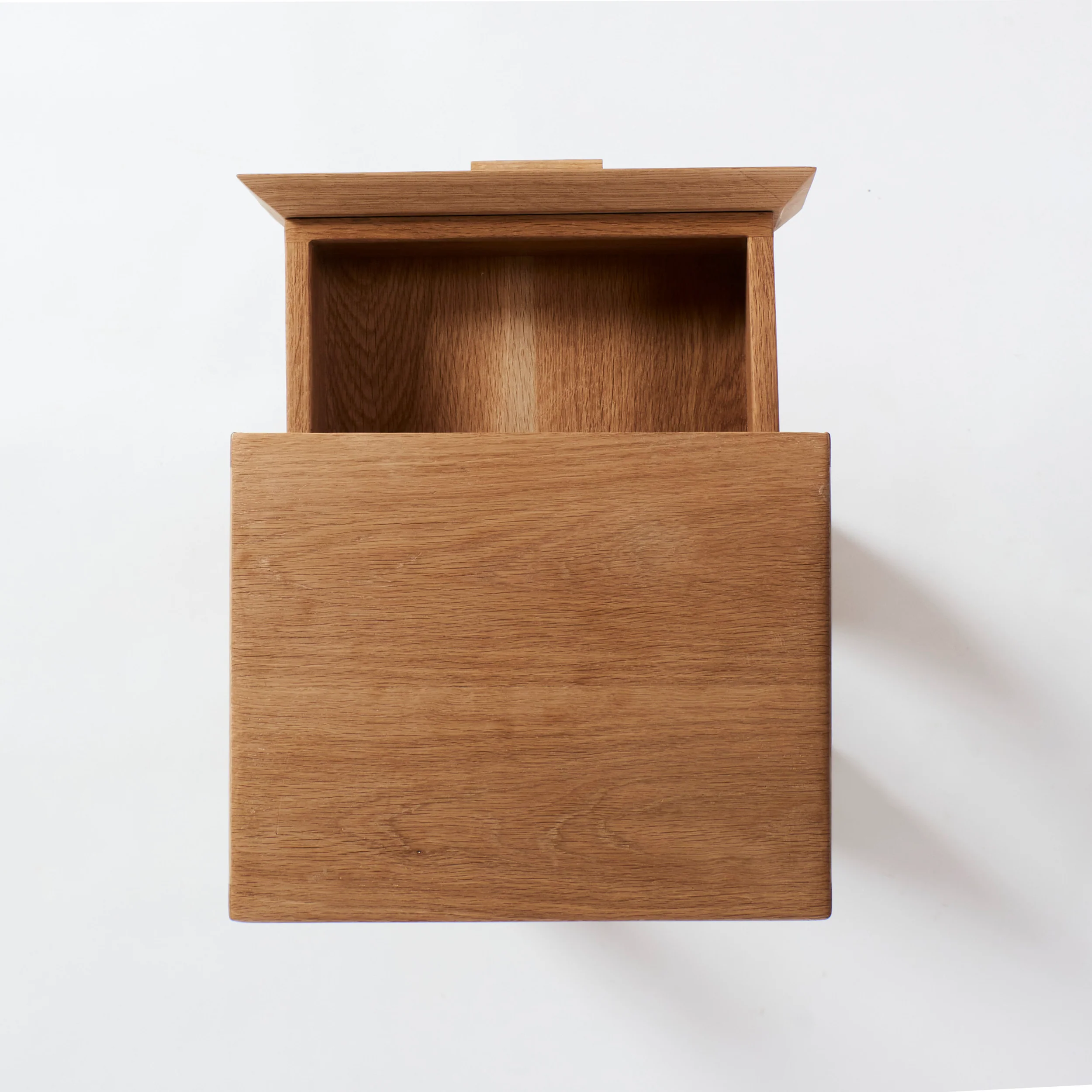 Foot Side Table in Oak - Image 12