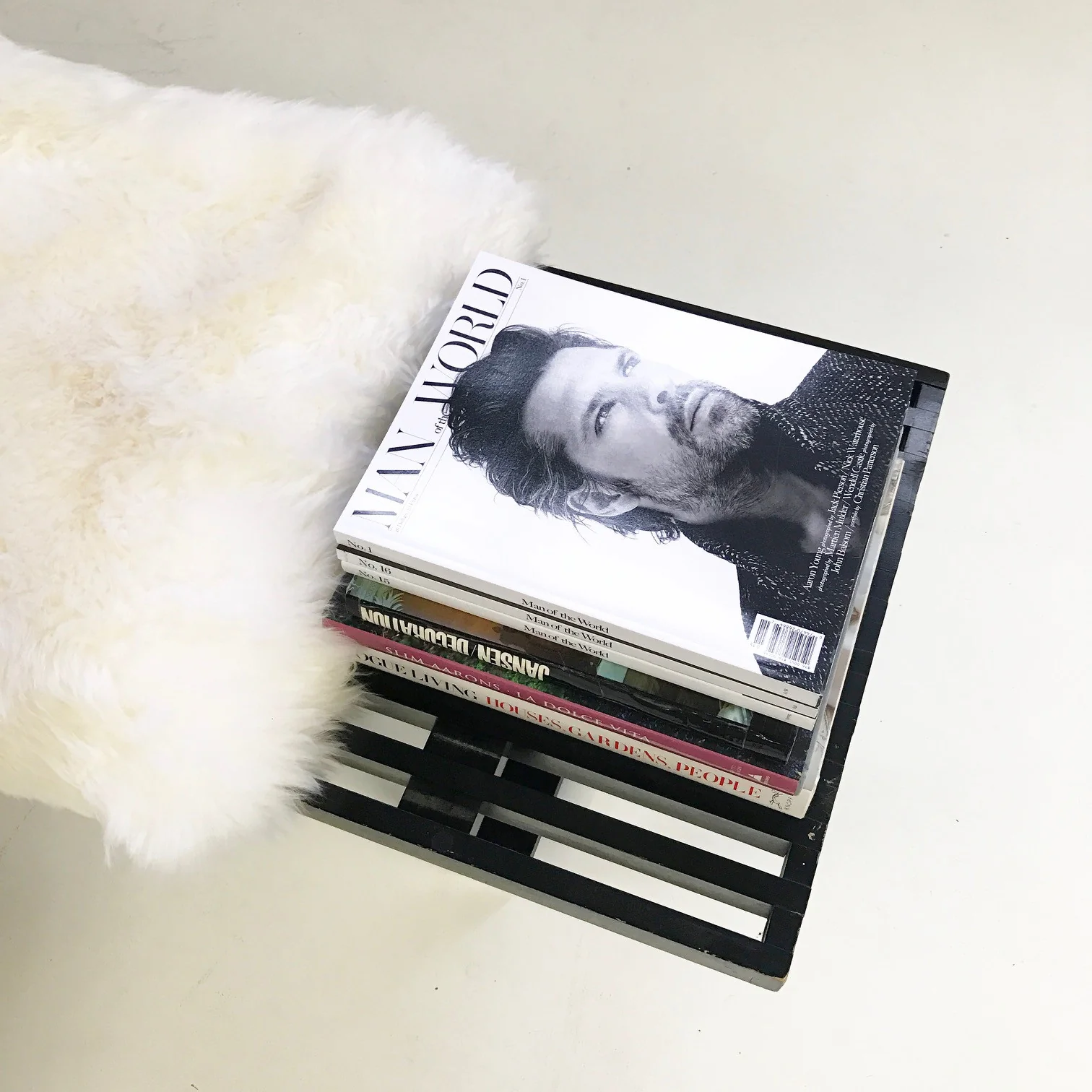 Model 4693 Platform Bench with Sheepskin Cushion - Image 5