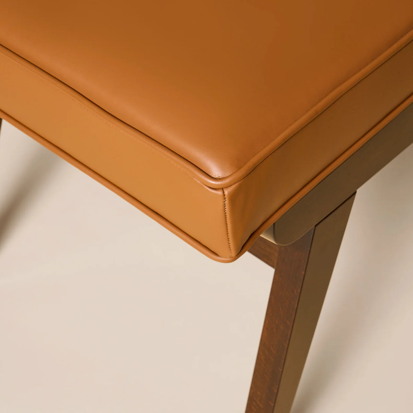 Gery Armchair - Image 4