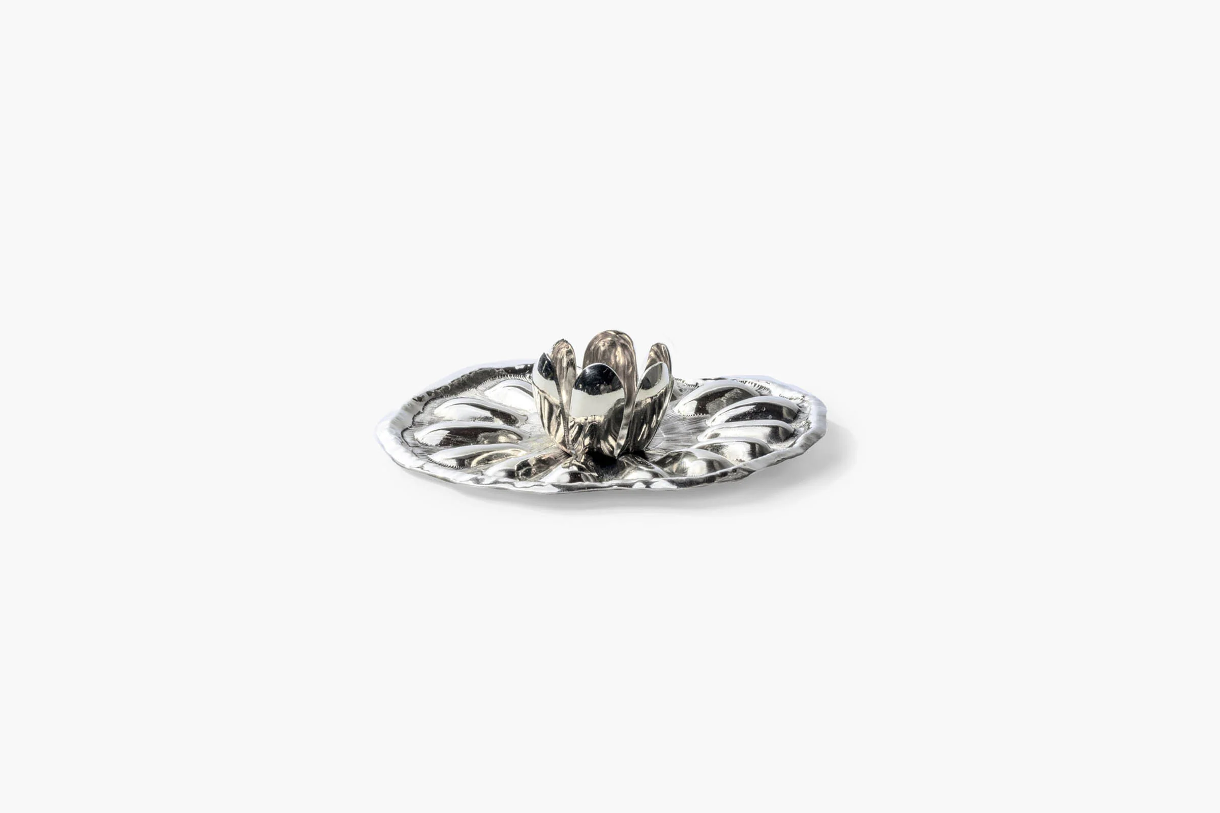 Guanacaste Seed Pod Candle Holder - Image 4