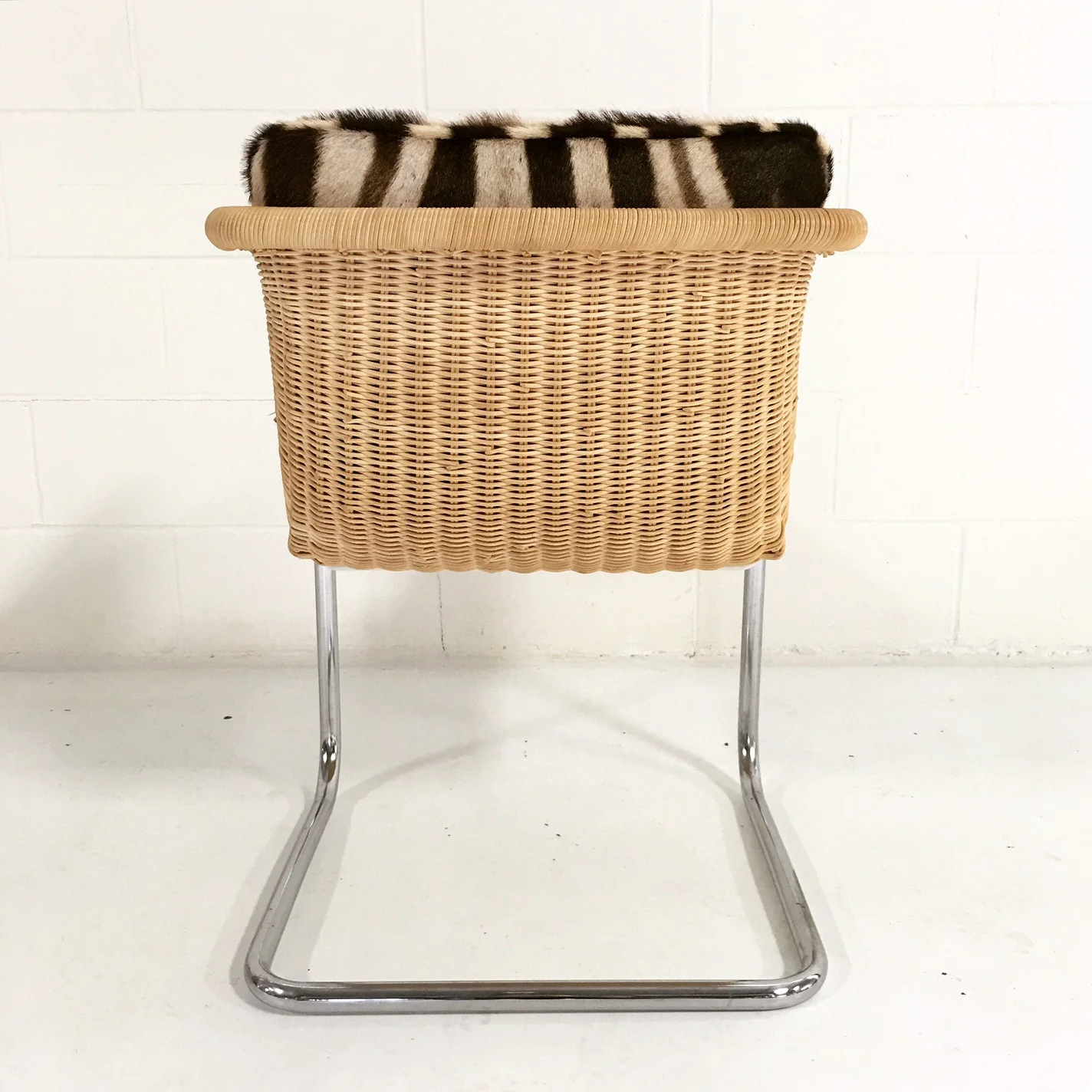 Wicker Chair with Zebra Cushions - Image 4