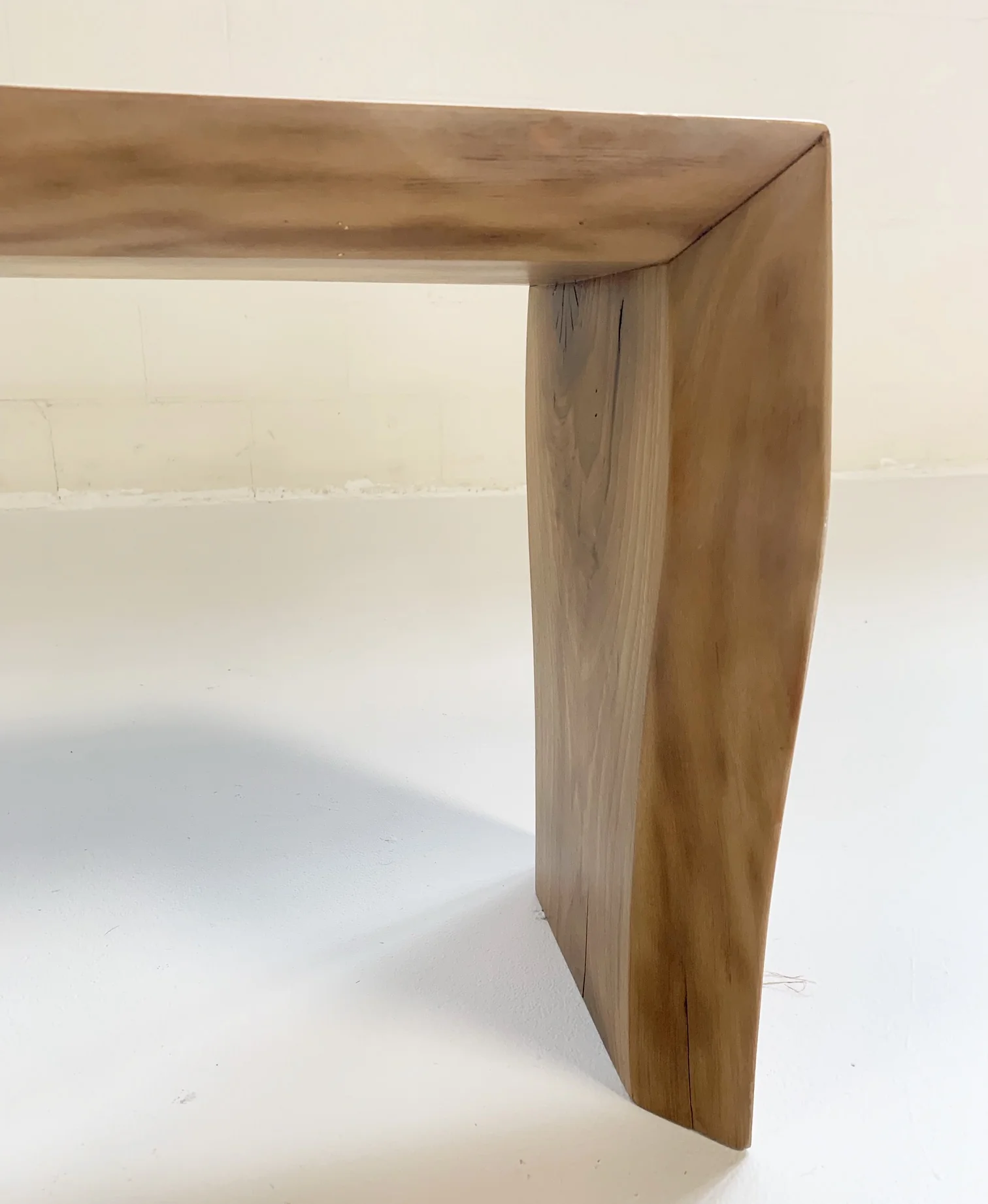Walnut Bench with Gotland Sheepskin - Image 9