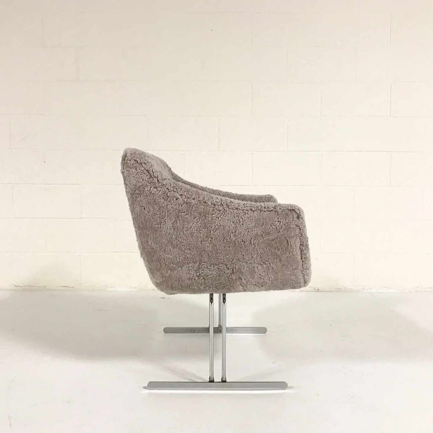 Armchair in Shearling - Image 4