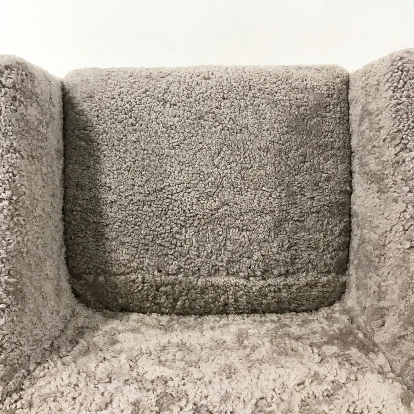 Armchair in Shearling - Image 5