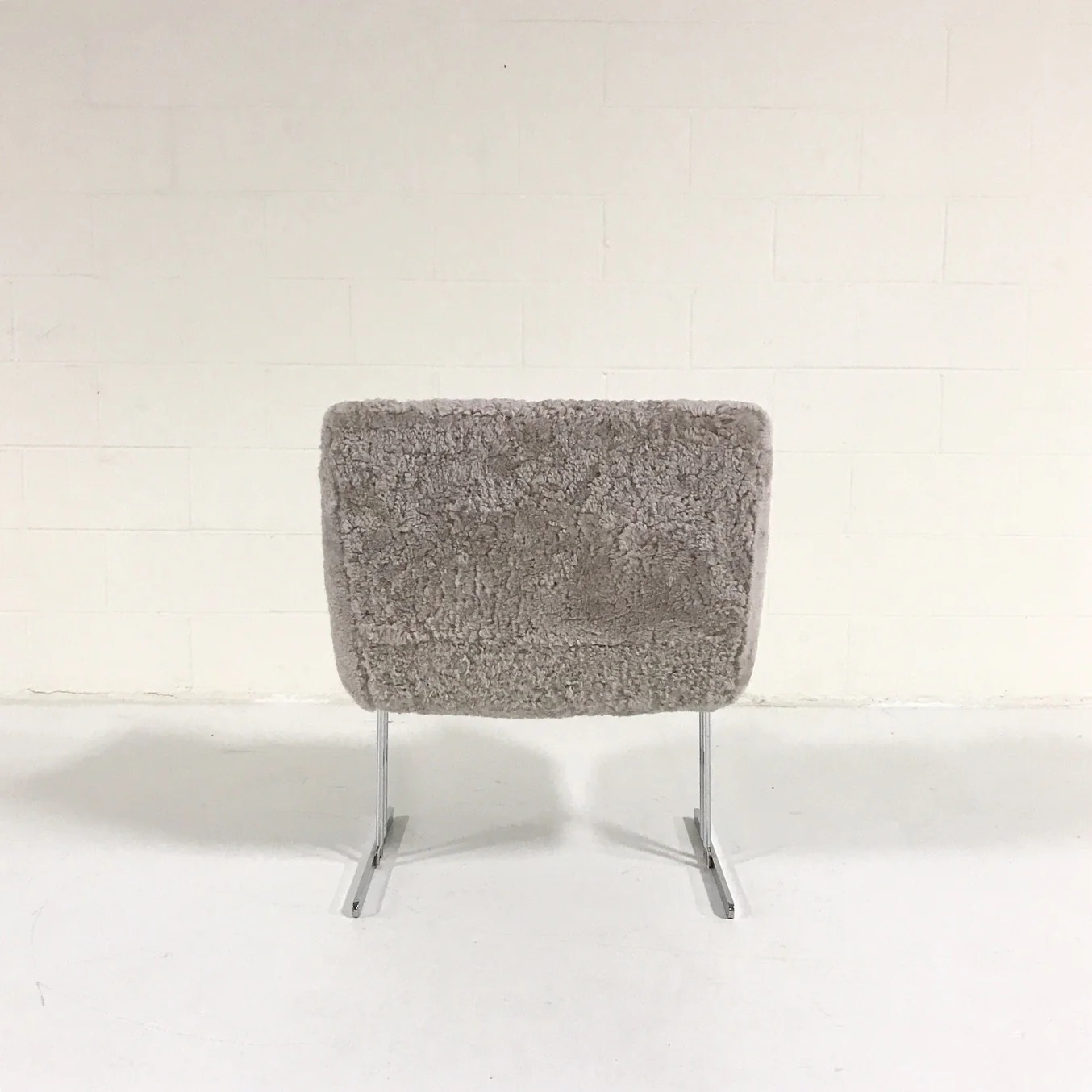 Armchair in Shearling - Image 9