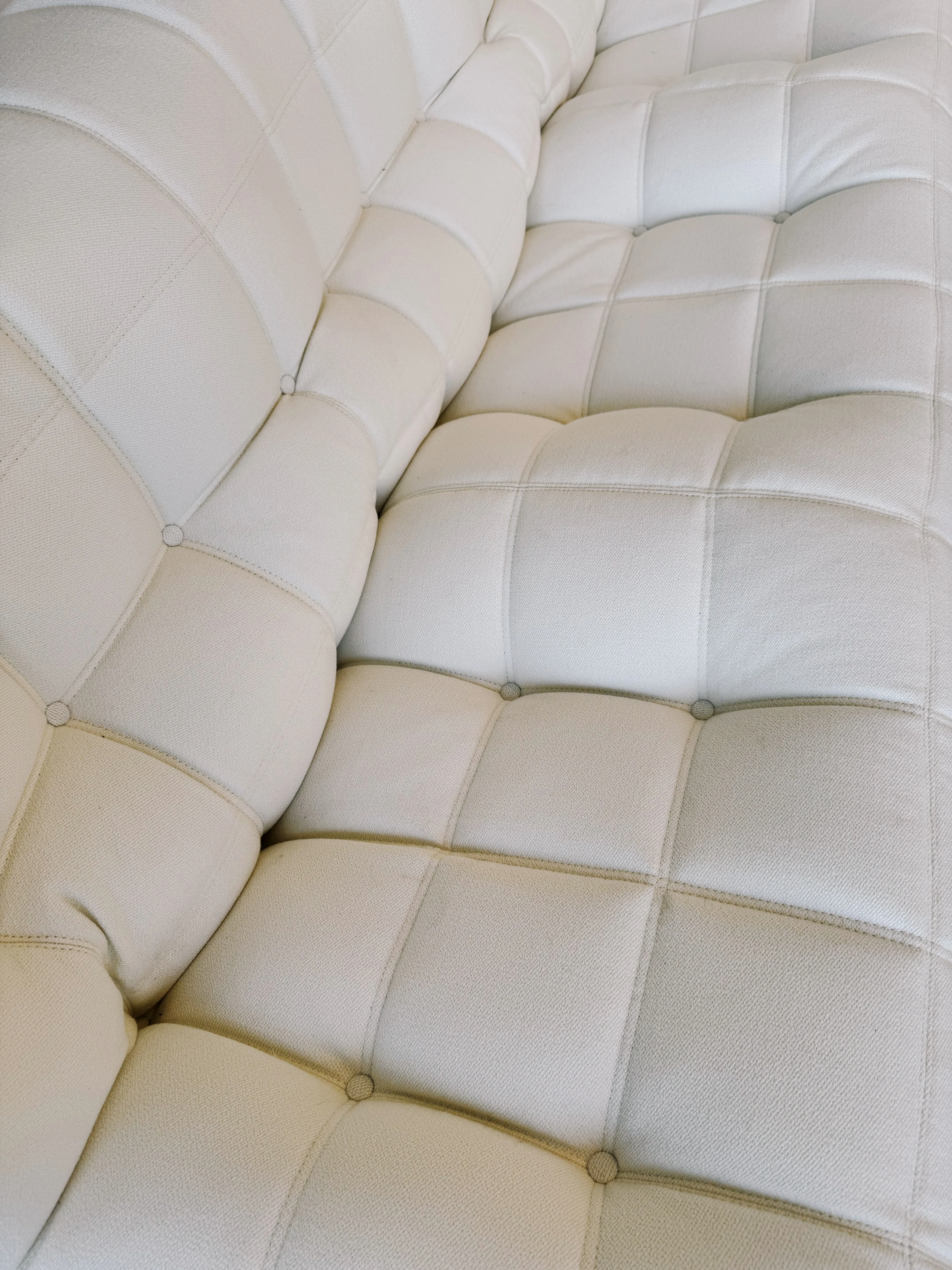 Kashima Sofa in Kvadrat Vidar, Ivory - Image 10