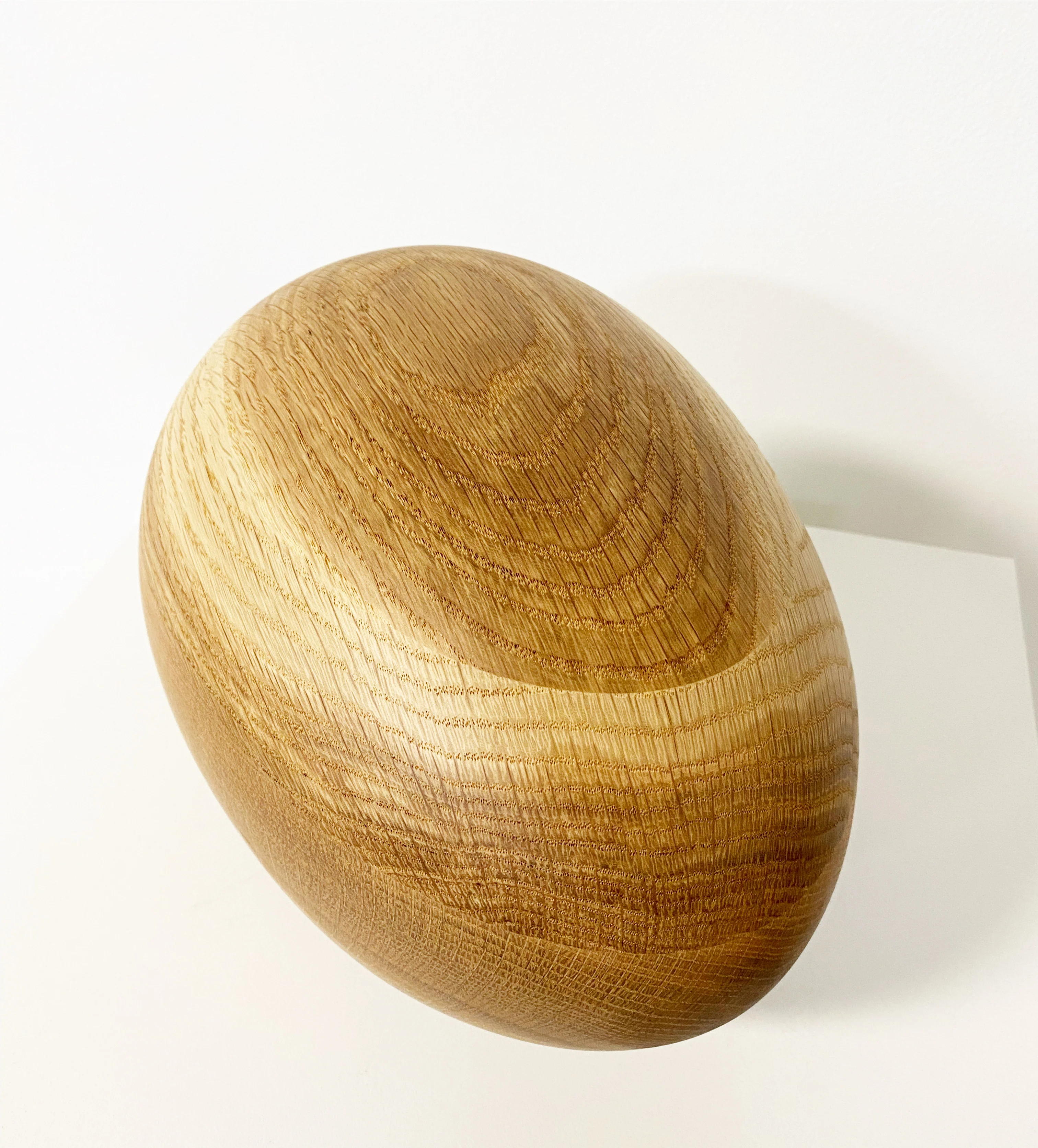 Large Oak Egg Sculpture - Image 14