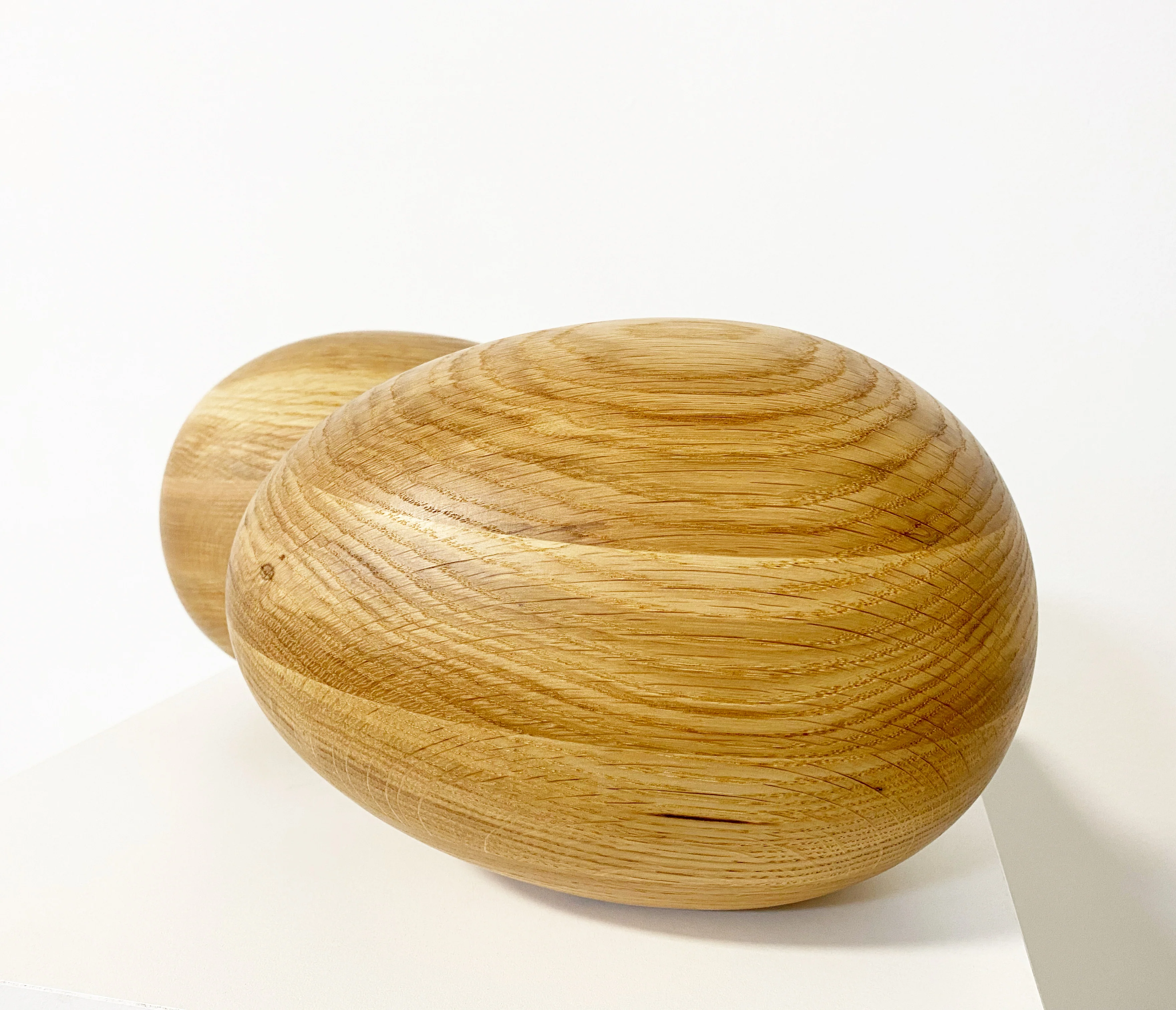 Large Oak Egg Sculpture - Image 16