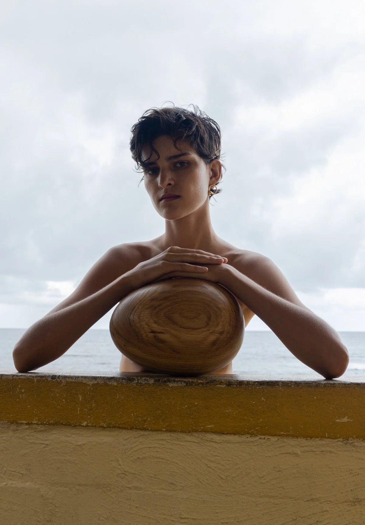 Large Oak Egg Sculpture - Image 6